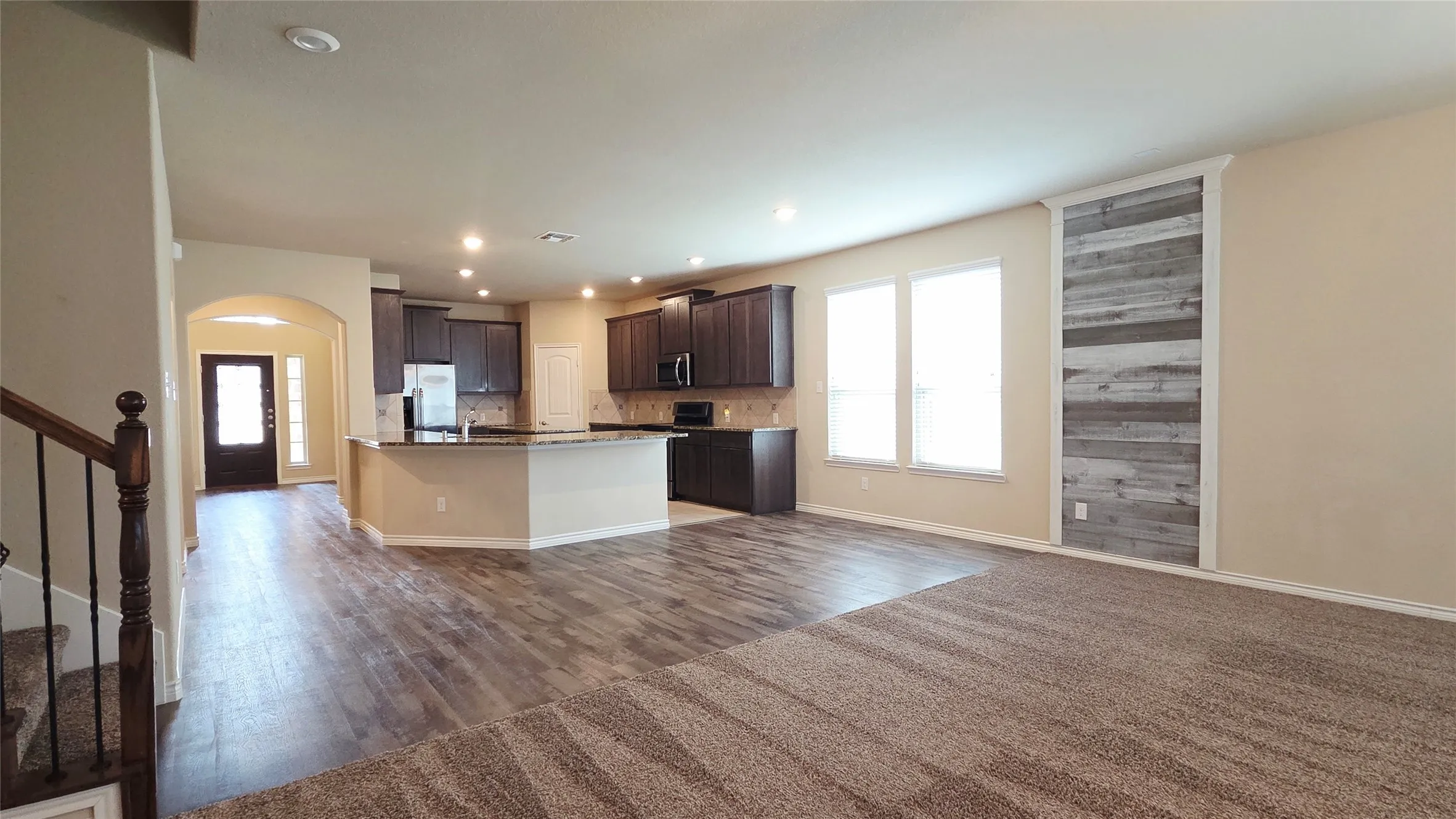 Single Family Residence For Rent in Hunt County , 3220 Sunny Hill Way, Royse City, Texas 75189, 4 Bedroom, 4 Bathroom, 2 Garage spaces, 2,703 Sqft, built in 2017, mls#21392747, Real Estate Agent in Royse City, Homes For Rent in Hunt county, Homes For Rent in Royse City, Realtor in Royse City Texas, Real Estate Brokerage Independent Realty Texas, Luminita Cordes Realtor