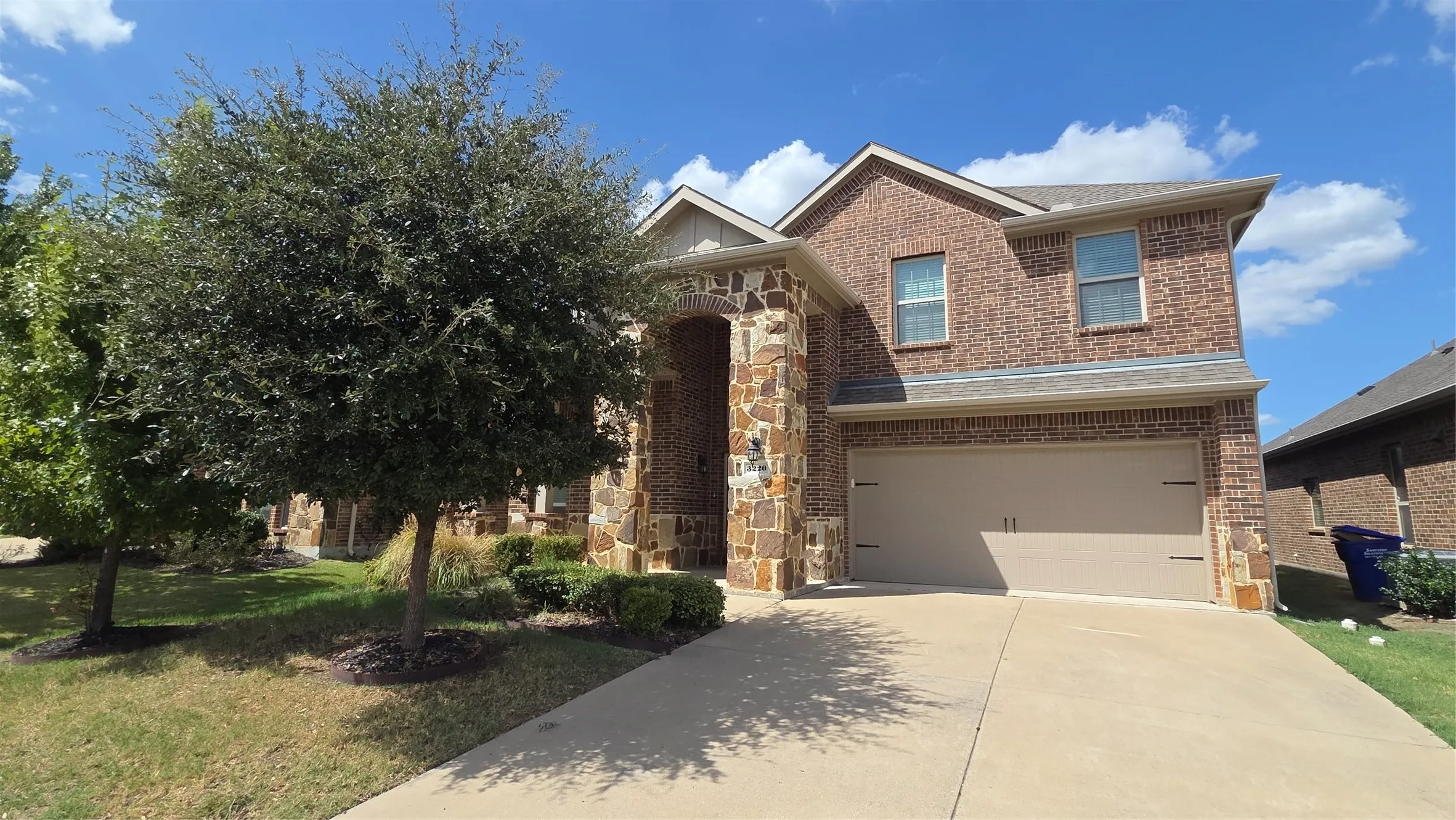 Single Family Residence For Rent
