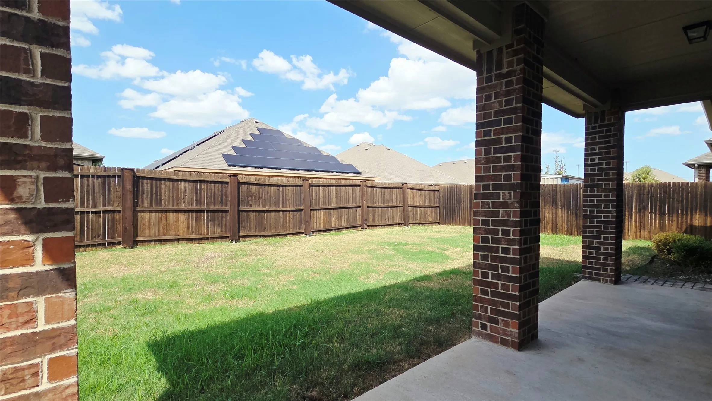 Single Family Residence For Rent in Hunt County , 3220 Sunny Hill Way, Royse City, Texas 75189, 4 Bedroom, 4 Bathroom, 2 Garage spaces, 2,703 Sqft, built in 2017, mls#21392747, Real Estate Agent in Royse City, Homes For Rent in Hunt county, Homes For Rent in Royse City, Realtor in Royse City Texas, Real Estate Brokerage Independent Realty Texas, Luminita Cordes Realtor