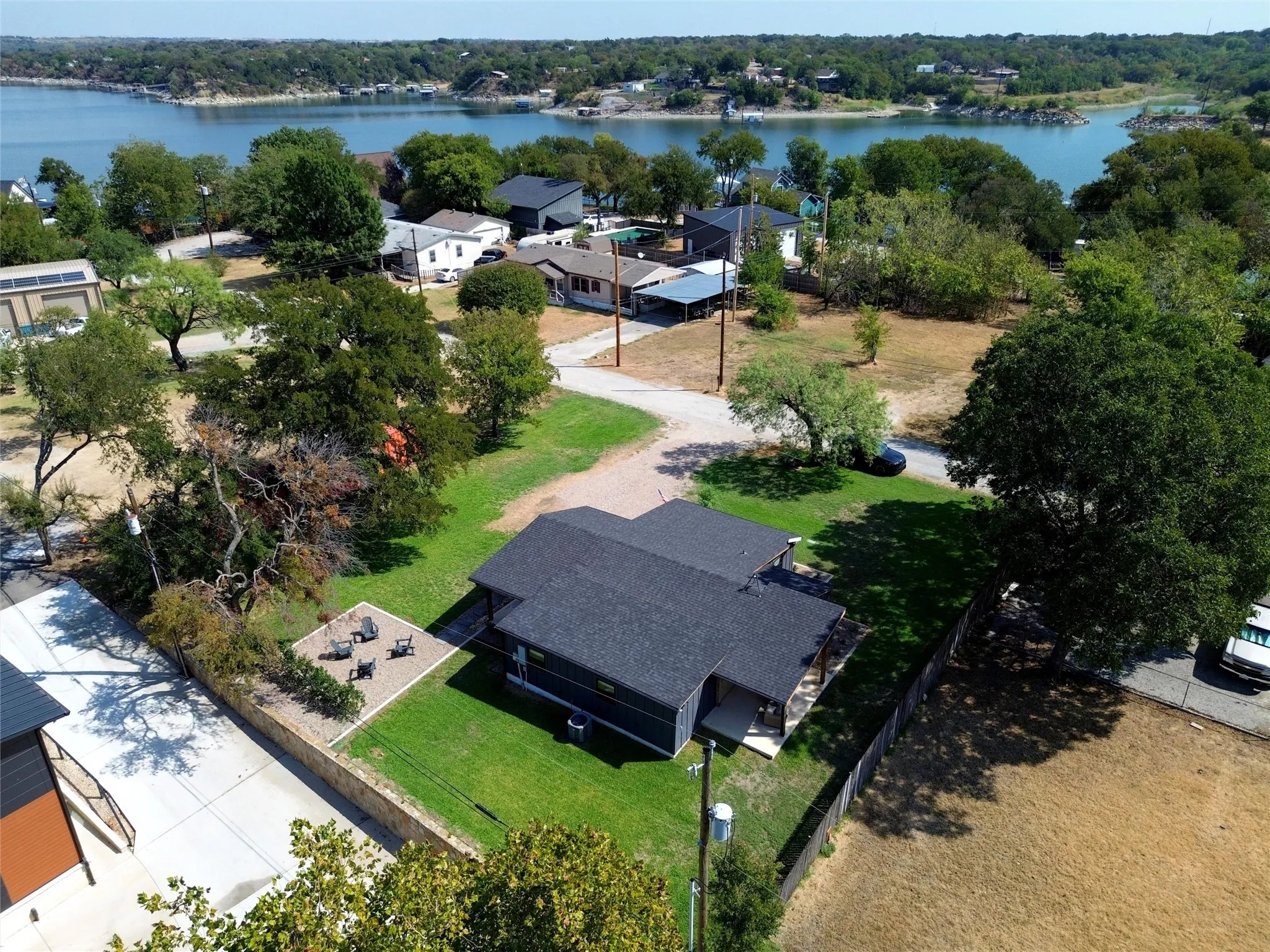 Single Family Residence For Rent in Wise County , 203 Evans Street, Lake Bridgeport, Texas 76426, 4 Bedroom, 1 Bathroom, Garage spaces, 1,188 Sqft, built in 1967, mls#21394492, Real Estate Agent in Lake Bridgeport, Homes For Rent in Wise county, Homes For Rent in Lake Bridgeport, Realtor in Lake Bridgeport Texas, Real Estate Brokerage Independent Realty Texas, Luminita Cordes Realtor