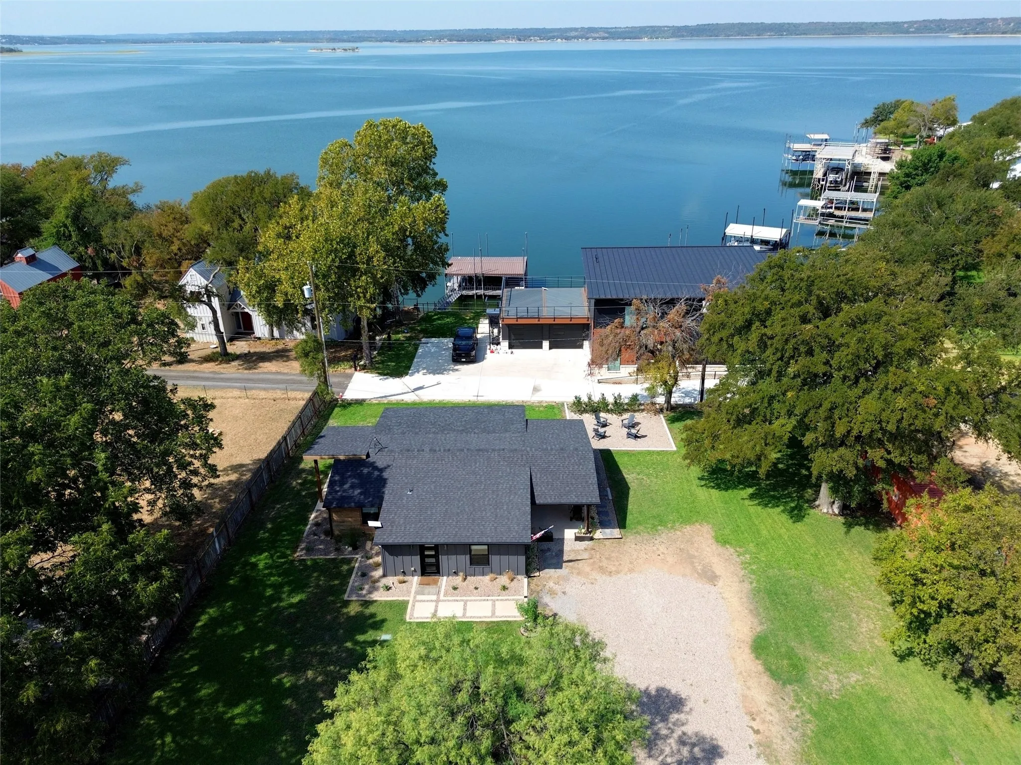 Single Family Residence For Rent in Wise County , 203 Evans Street, Lake Bridgeport, Texas 76426, 4 Bedroom, 1 Bathroom, Garage spaces, 1,188 Sqft, built in 1967, mls#21394492, Real Estate Agent in Lake Bridgeport, Homes For Rent in Wise county, Homes For Rent in Lake Bridgeport, Realtor in Lake Bridgeport Texas, Real Estate Brokerage Independent Realty Texas, Luminita Cordes Realtor