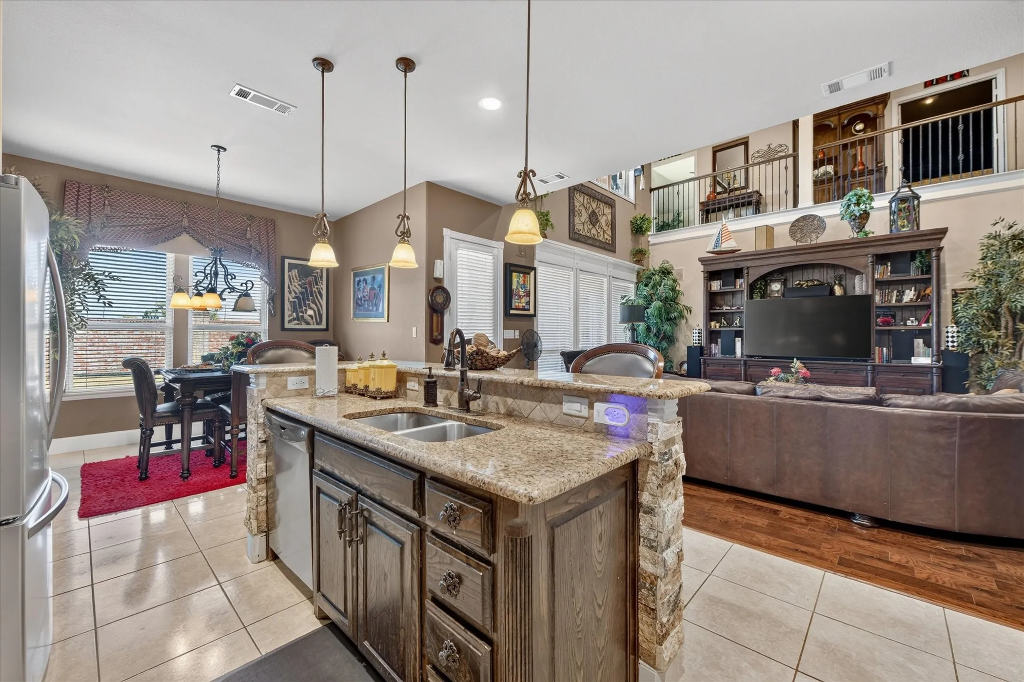 Single Family Residence For Sale in Tarrant County , 4205 Watercrest Drive, Mansfield, Texas 76063, 4 Bedroom, 3 Bathroom, 2 Garage spaces, 4,112 Sqft, built in 2007, mls#21376614, Real Estate Agent in Mansfield, Homes For Sale in Tarrant county, Homes For Sale in Mansfield, Realtor in Mansfield Texas, Real Estate Brokerage Independent Realty Texas, Luminita Cordes Realtor