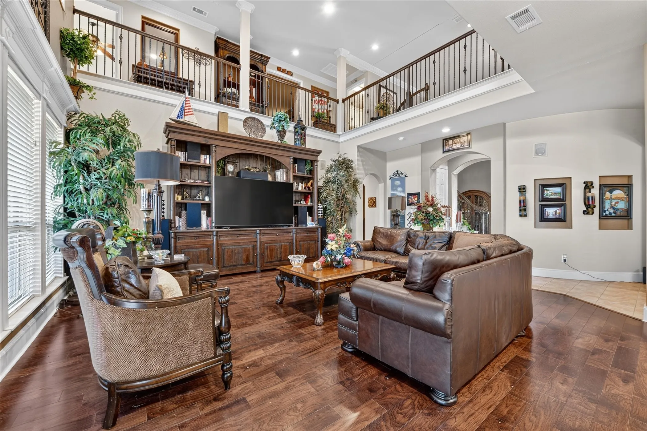Single Family Residence For Sale in Tarrant County , 4205 Watercrest Drive, Mansfield, Texas 76063, 4 Bedroom, 3 Bathroom, 2 Garage spaces, 4,112 Sqft, built in 2007, mls#21376614, Real Estate Agent in Mansfield, Homes For Sale in Tarrant county, Homes For Sale in Mansfield, Realtor in Mansfield Texas, Real Estate Brokerage Independent Realty Texas, Luminita Cordes Realtor