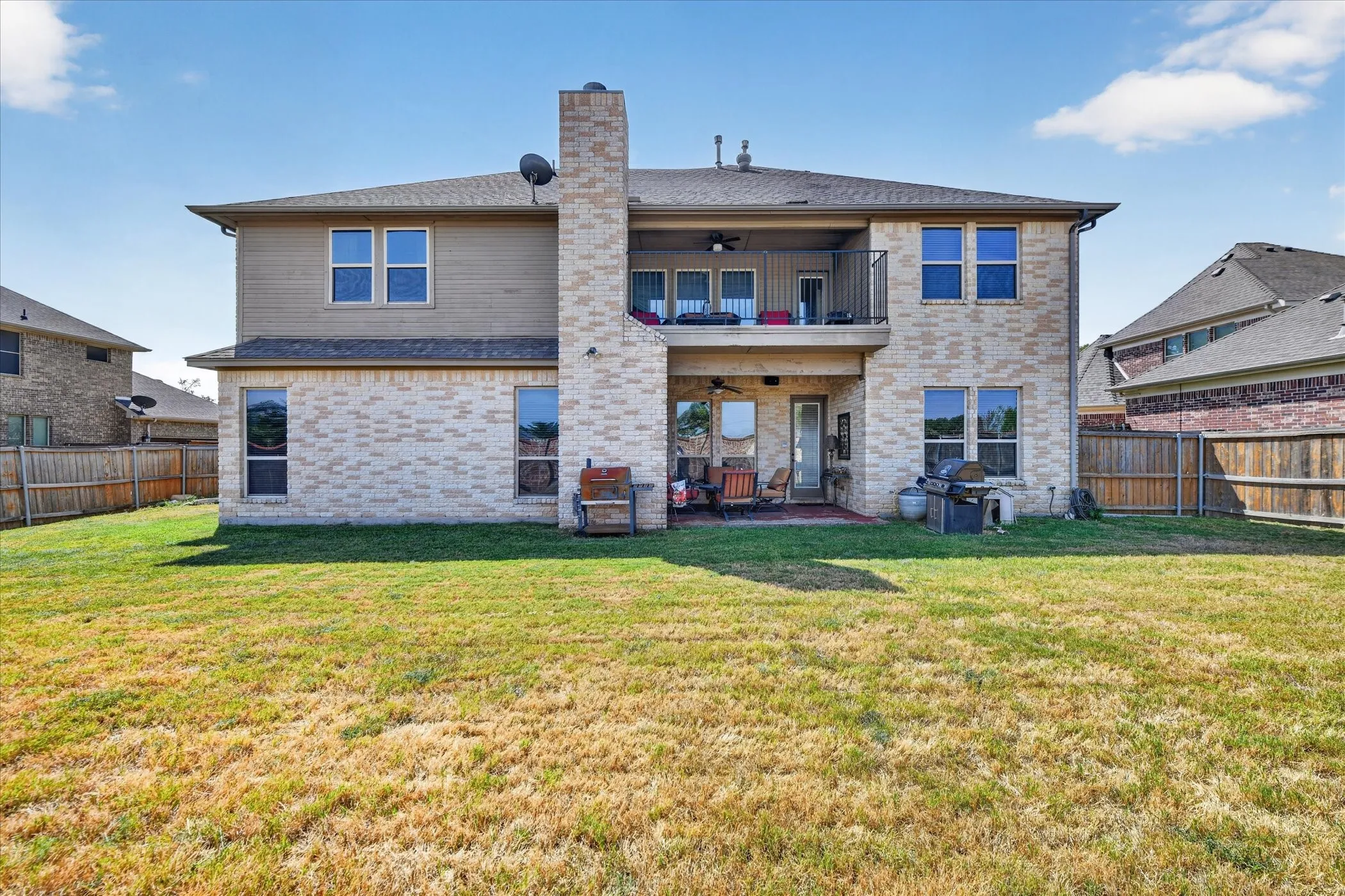 Single Family Residence For Sale in Tarrant County , 4205 Watercrest Drive, Mansfield, Texas 76063, 4 Bedroom, 3 Bathroom, 2 Garage spaces, 4,112 Sqft, built in 2007, mls#21376614, Real Estate Agent in Mansfield, Homes For Sale in Tarrant county, Homes For Sale in Mansfield, Realtor in Mansfield Texas, Real Estate Brokerage Independent Realty Texas, Luminita Cordes Realtor