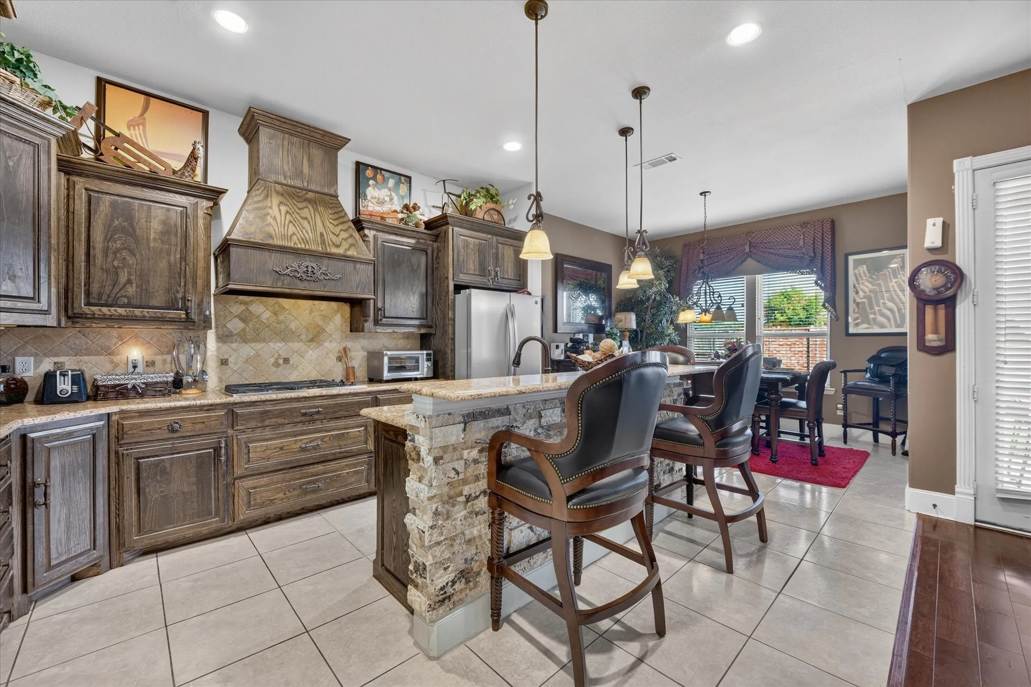 Single Family Residence For Sale in Tarrant County , 4205 Watercrest Drive, Mansfield, Texas 76063, 4 Bedroom, 3 Bathroom, 2 Garage spaces, 4,112 Sqft, built in 2007, mls#21376614, Real Estate Agent in Mansfield, Homes For Sale in Tarrant county, Homes For Sale in Mansfield, Realtor in Mansfield Texas, Real Estate Brokerage Independent Realty Texas, Luminita Cordes Realtor