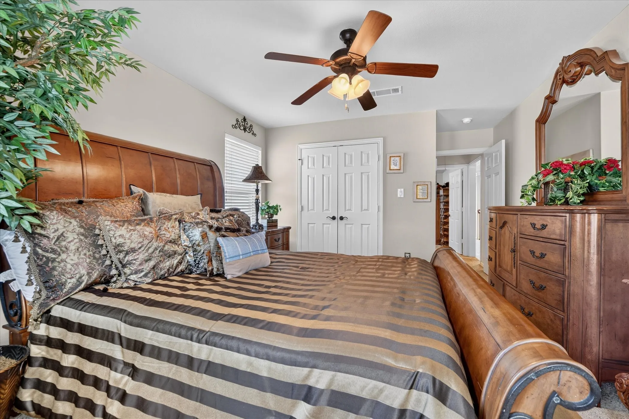 Single Family Residence For Sale in Tarrant County , 4205 Watercrest Drive, Mansfield, Texas 76063, 4 Bedroom, 3 Bathroom, 2 Garage spaces, 4,112 Sqft, built in 2007, mls#21376614, Real Estate Agent in Mansfield, Homes For Sale in Tarrant county, Homes For Sale in Mansfield, Realtor in Mansfield Texas, Real Estate Brokerage Independent Realty Texas, Luminita Cordes Realtor