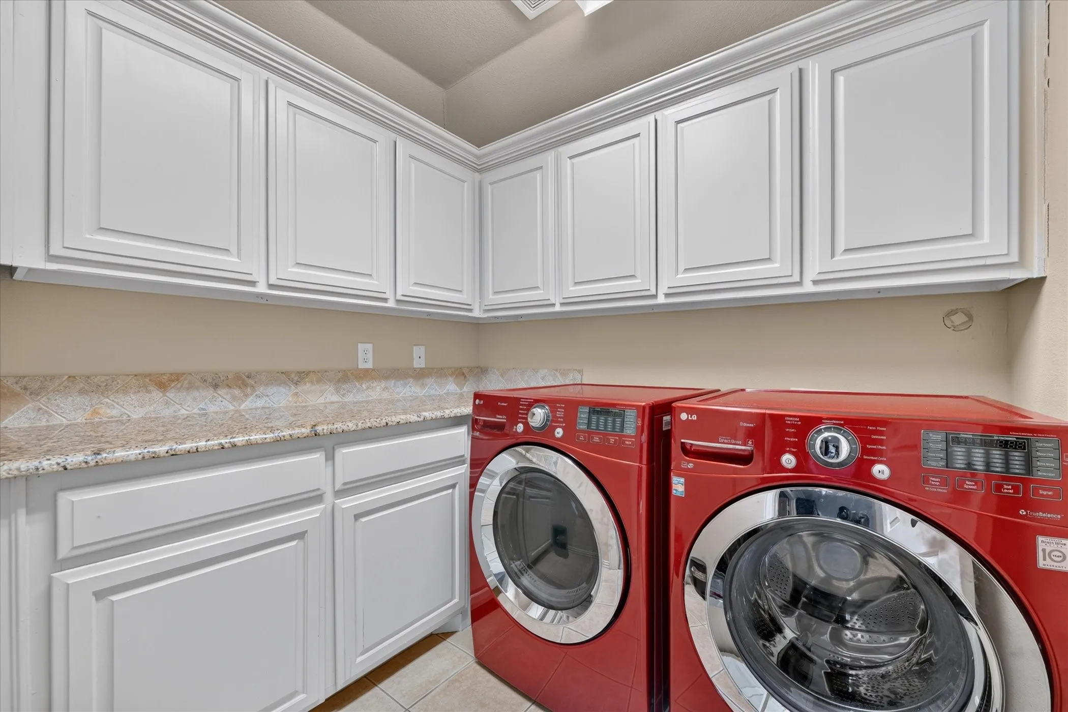 Single Family Residence For Sale in Tarrant County , 4205 Watercrest Drive, Mansfield, Texas 76063, 4 Bedroom, 3 Bathroom, 2 Garage spaces, 4,112 Sqft, built in 2007, mls#21376614, Real Estate Agent in Mansfield, Homes For Sale in Tarrant county, Homes For Sale in Mansfield, Realtor in Mansfield Texas, Real Estate Brokerage Independent Realty Texas, Luminita Cordes Realtor