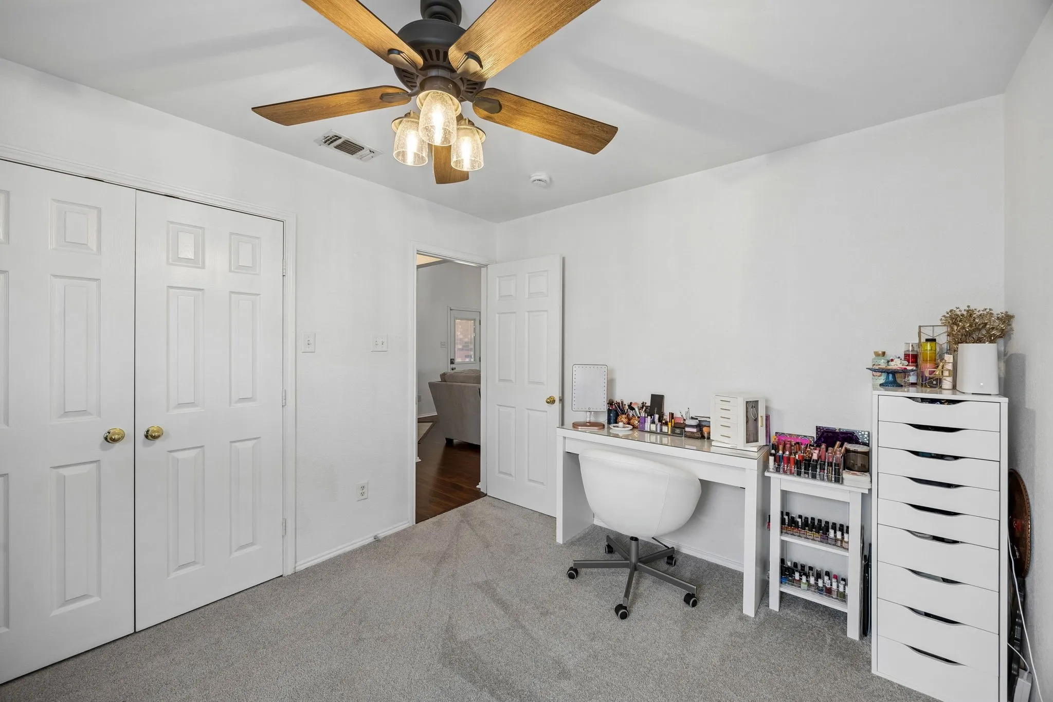 Single Family Residence For Rent in Tarrant County , 9205 Nathan Drive, White Settlement, Texas 76108, 3 Bedroom, 2 Bathroom, 2 Garage spaces, 1,787 Sqft, built in 2004, mls#21388068, Real Estate Agent in White Settlement, Homes For Rent in Tarrant county, Homes For Rent in White Settlement, Realtor in White Settlement Texas, Real Estate Brokerage Independent Realty Texas, Luminita Cordes Realtor