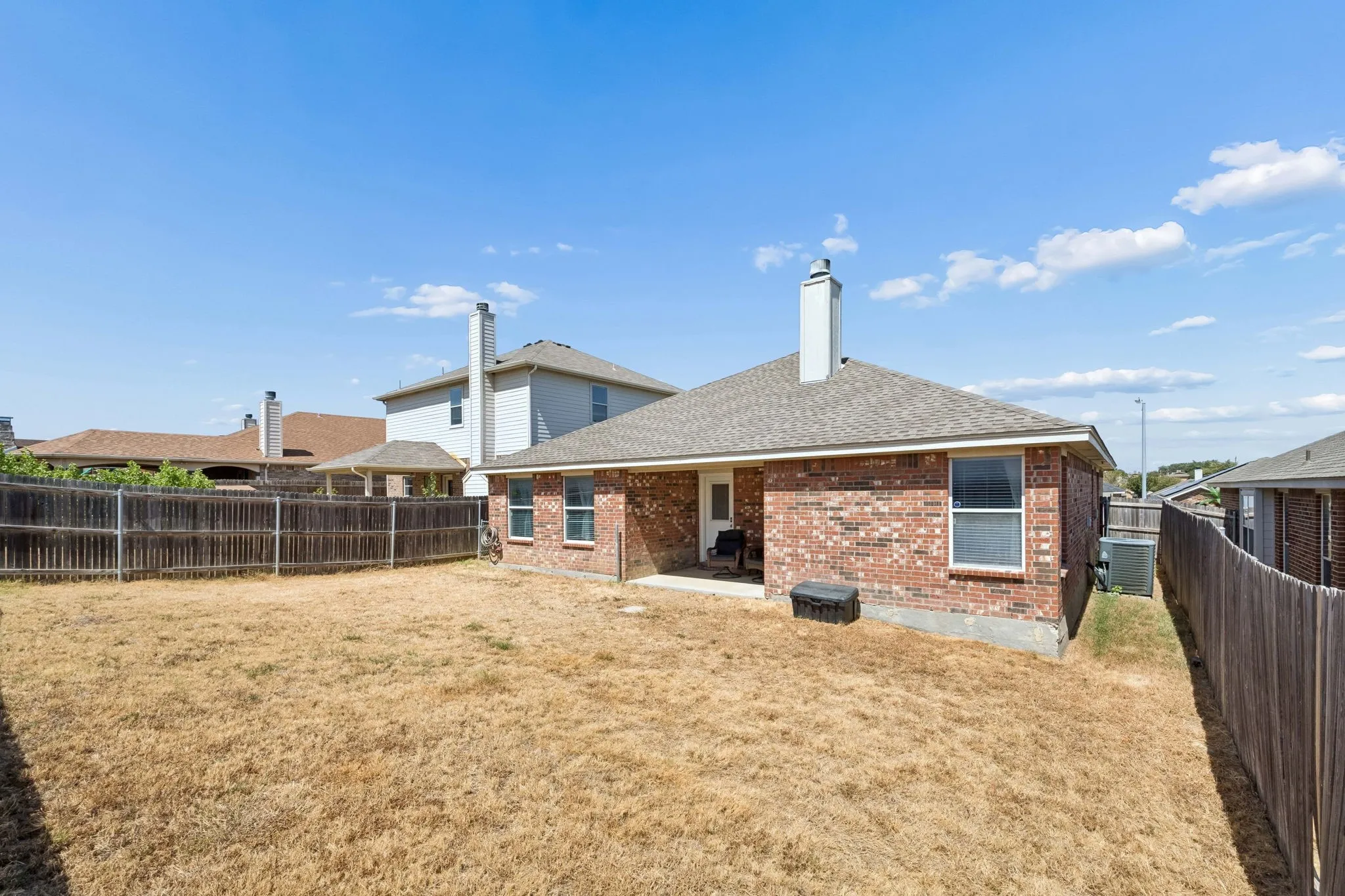 Single Family Residence For Rent in Tarrant County , 9205 Nathan Drive, White Settlement, Texas 76108, 3 Bedroom, 2 Bathroom, 2 Garage spaces, 1,787 Sqft, built in 2004, mls#21388068, Real Estate Agent in White Settlement, Homes For Rent in Tarrant county, Homes For Rent in White Settlement, Realtor in White Settlement Texas, Real Estate Brokerage Independent Realty Texas, Luminita Cordes Realtor