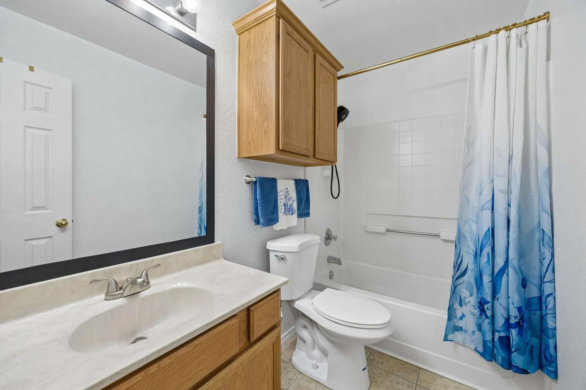 Single Family Residence For Rent in Tarrant County , 9205 Nathan Drive, White Settlement, Texas 76108, 3 Bedroom, 2 Bathroom, 2 Garage spaces, 1,787 Sqft, built in 2004, mls#21388068, Real Estate Agent in White Settlement, Homes For Rent in Tarrant county, Homes For Rent in White Settlement, Realtor in White Settlement Texas, Real Estate Brokerage Independent Realty Texas, Luminita Cordes Realtor