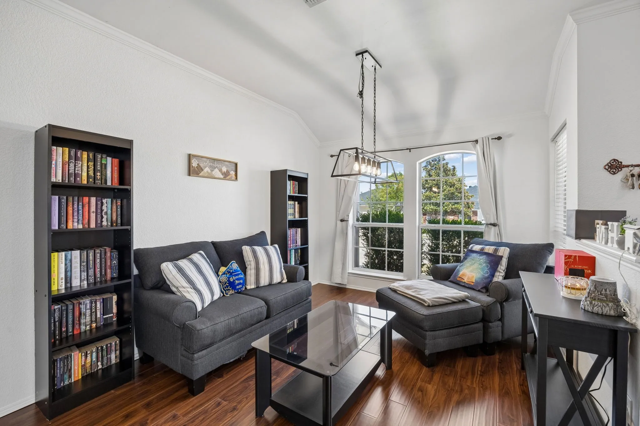 Single Family Residence For Rent in Tarrant County , 9205 Nathan Drive, White Settlement, Texas 76108, 3 Bedroom, 2 Bathroom, 2 Garage spaces, 1,787 Sqft, built in 2004, mls#21388068, Real Estate Agent in White Settlement, Homes For Rent in Tarrant county, Homes For Rent in White Settlement, Realtor in White Settlement Texas, Real Estate Brokerage Independent Realty Texas, Luminita Cordes Realtor