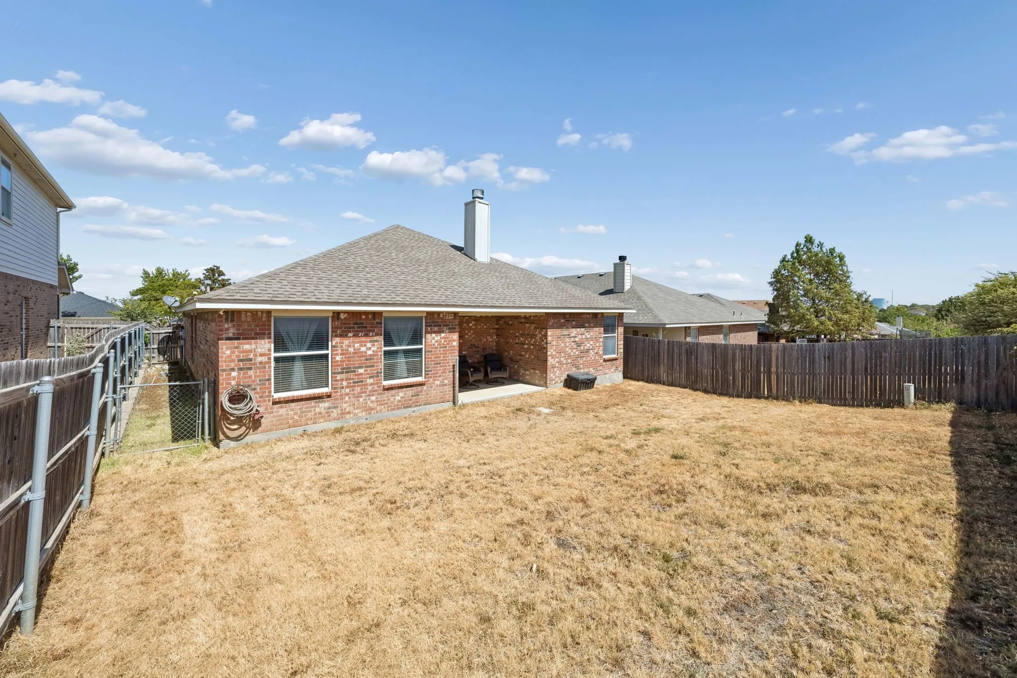 Single Family Residence For Rent in Tarrant County , 9205 Nathan Drive, White Settlement, Texas 76108, 3 Bedroom, 2 Bathroom, 2 Garage spaces, 1,787 Sqft, built in 2004, mls#21388068, Real Estate Agent in White Settlement, Homes For Rent in Tarrant county, Homes For Rent in White Settlement, Realtor in White Settlement Texas, Real Estate Brokerage Independent Realty Texas, Luminita Cordes Realtor