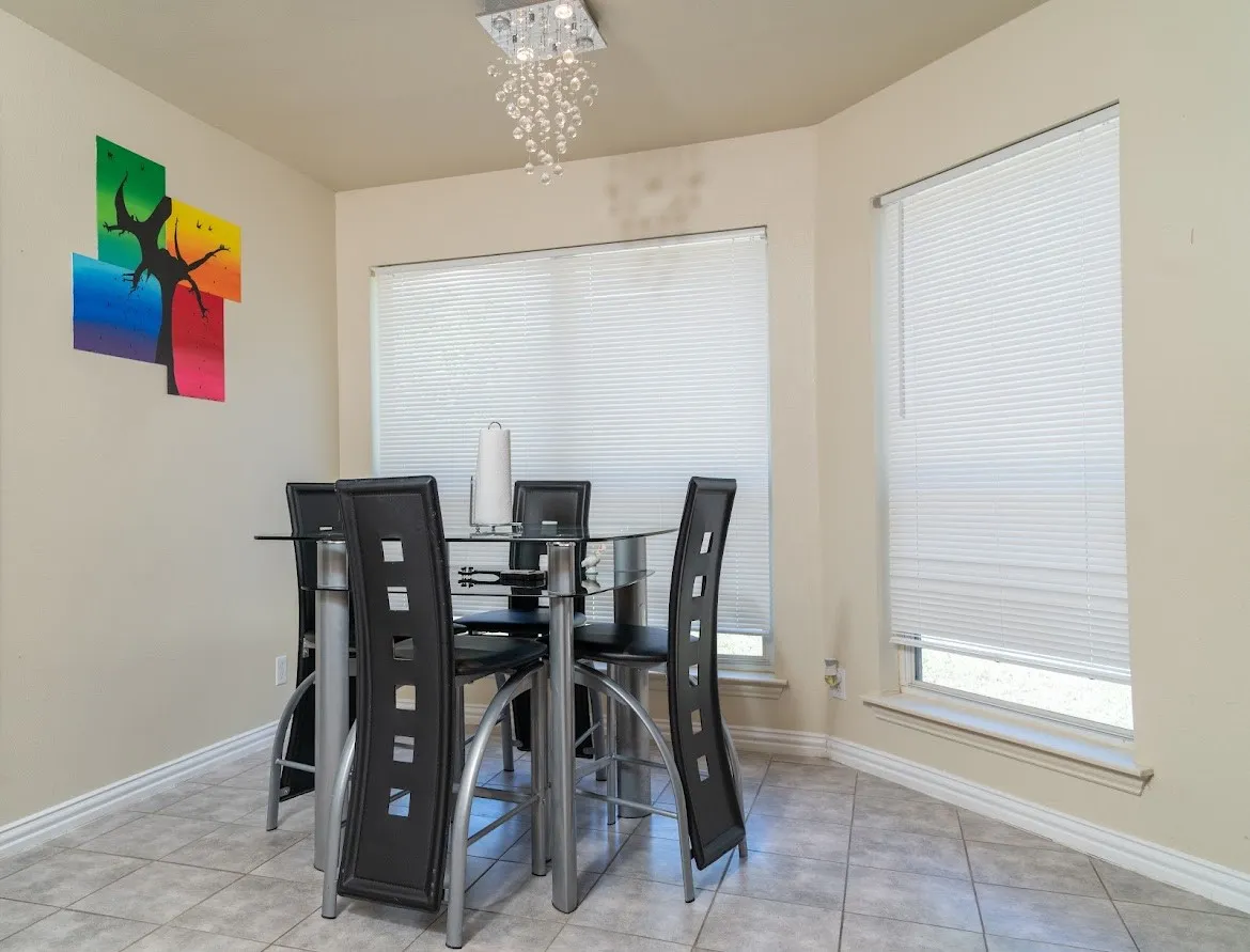 Single Family Residence For Sale in Tarrant County , 5025 Strummer Drive, North Richland Hills, Texas 76180, 5 Bedroom, 3 Bathroom, Garage spaces, 2,421 Sqft, built in 2005, mls#21394702, Real Estate Agent in North Richland Hills, Homes For Sale in Tarrant county, Homes For Sale in North Richland Hills, Realtor in North Richland Hills Texas, Real Estate Brokerage Independent Realty Texas, Luminita Cordes Realtor