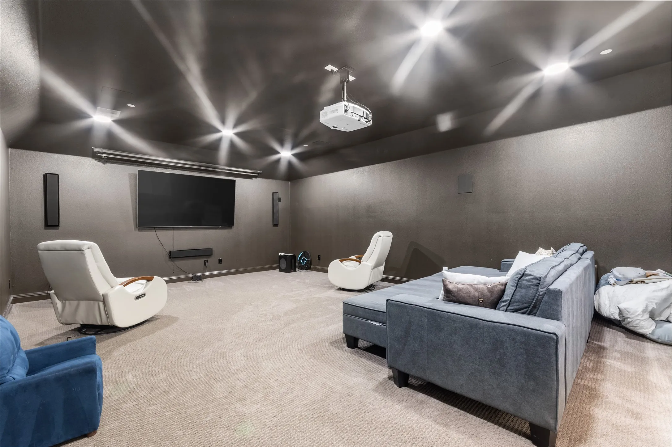Single Family Residence For Sale in Tarrant County , 2109 Boulder Court, Southlake, Texas 76092, 4 Bedroom, 4 Bathroom, 3 Garage spaces, 5,932 Sqft, built in 2009, mls#21394632, Real Estate Agent in Southlake, Homes For Sale in Tarrant county, Homes For Sale in Southlake, Realtor in Southlake Texas, Real Estate Brokerage Independent Realty Texas, Luminita Cordes Realtor