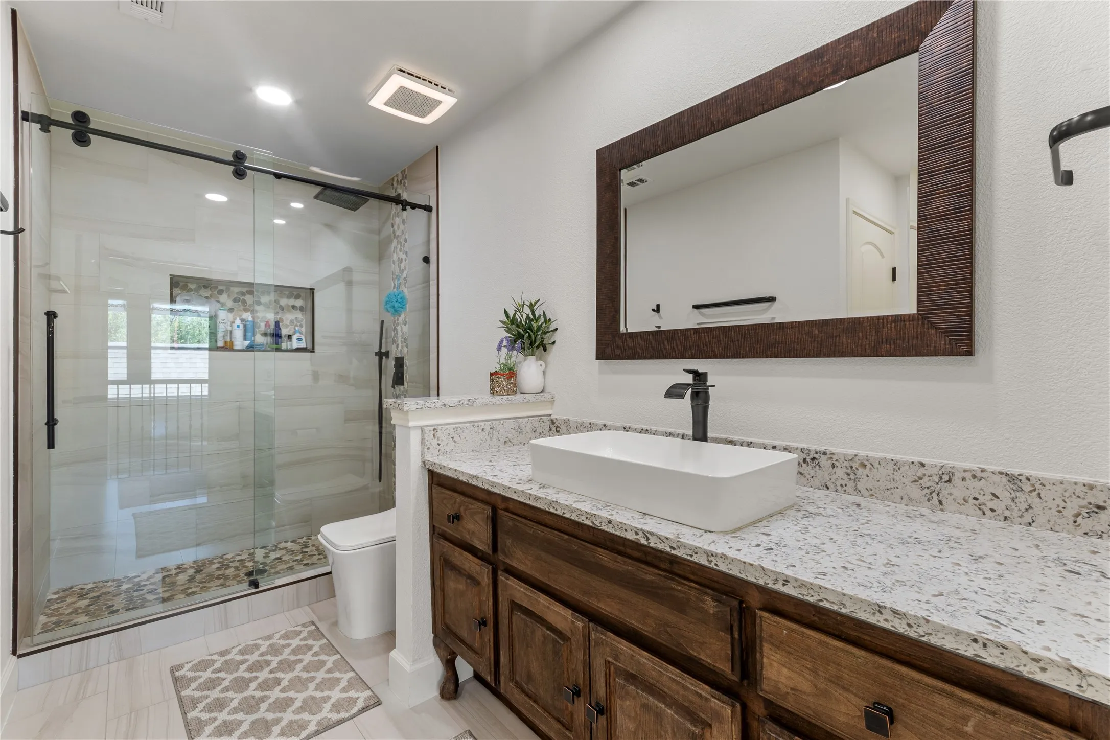 Single Family Residence For Sale in Tarrant County , 2109 Boulder Court, Southlake, Texas 76092, 4 Bedroom, 4 Bathroom, 3 Garage spaces, 5,932 Sqft, built in 2009, mls#21394632, Real Estate Agent in Southlake, Homes For Sale in Tarrant county, Homes For Sale in Southlake, Realtor in Southlake Texas, Real Estate Brokerage Independent Realty Texas, Luminita Cordes Realtor
