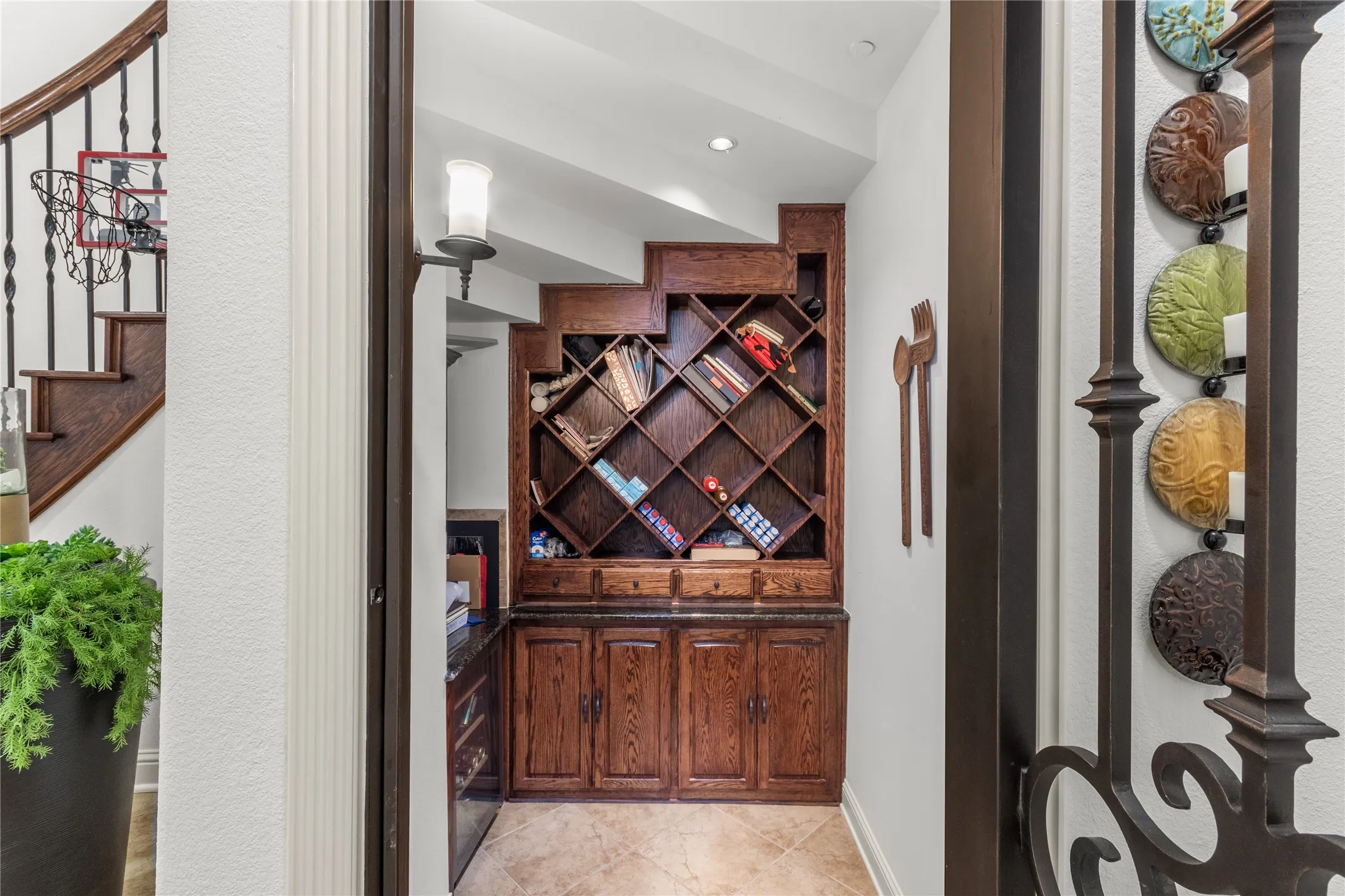 Single Family Residence For Sale in Tarrant County , 2109 Boulder Court, Southlake, Texas 76092, 4 Bedroom, 4 Bathroom, 3 Garage spaces, 5,932 Sqft, built in 2009, mls#21394632, Real Estate Agent in Southlake, Homes For Sale in Tarrant county, Homes For Sale in Southlake, Realtor in Southlake Texas, Real Estate Brokerage Independent Realty Texas, Luminita Cordes Realtor