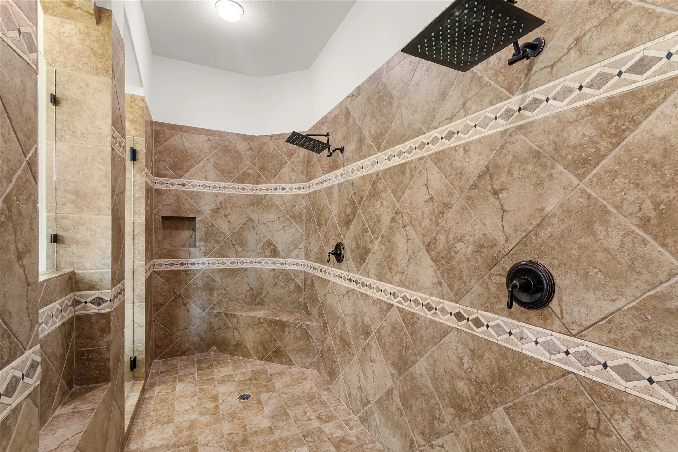 Single Family Residence For Sale in Tarrant County , 2109 Boulder Court, Southlake, Texas 76092, 4 Bedroom, 4 Bathroom, 3 Garage spaces, 5,932 Sqft, built in 2009, mls#21394632, Real Estate Agent in Southlake, Homes For Sale in Tarrant county, Homes For Sale in Southlake, Realtor in Southlake Texas, Real Estate Brokerage Independent Realty Texas, Luminita Cordes Realtor