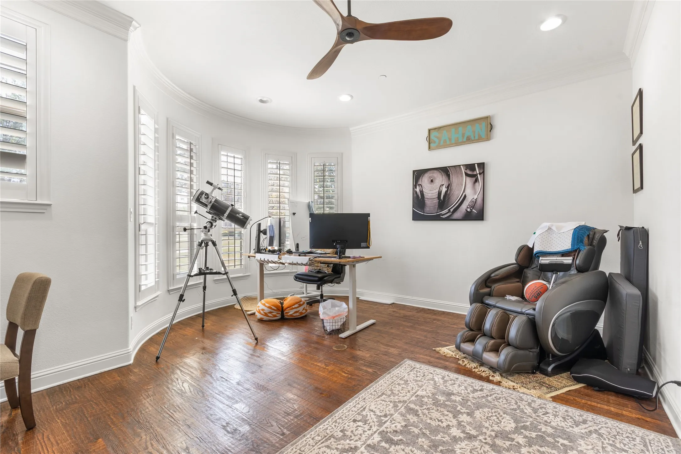Single Family Residence For Sale in Tarrant County , 2109 Boulder Court, Southlake, Texas 76092, 4 Bedroom, 4 Bathroom, 3 Garage spaces, 5,932 Sqft, built in 2009, mls#21394632, Real Estate Agent in Southlake, Homes For Sale in Tarrant county, Homes For Sale in Southlake, Realtor in Southlake Texas, Real Estate Brokerage Independent Realty Texas, Luminita Cordes Realtor