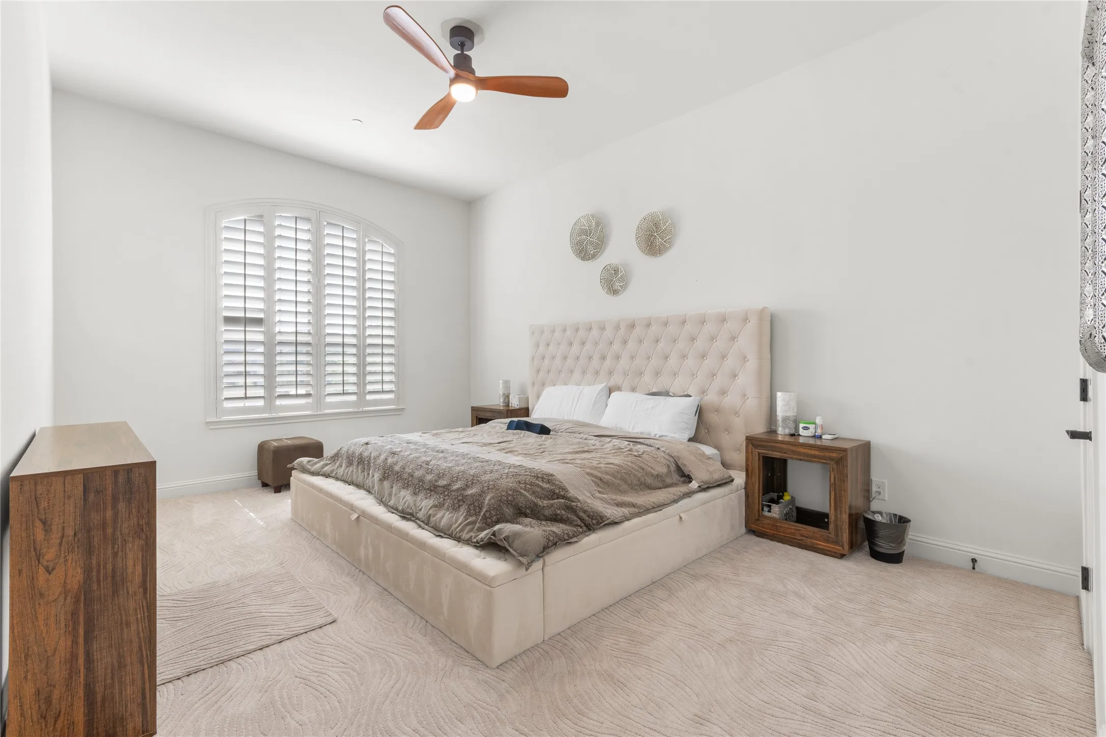 Single Family Residence For Sale in Tarrant County , 2109 Boulder Court, Southlake, Texas 76092, 4 Bedroom, 4 Bathroom, 3 Garage spaces, 5,932 Sqft, built in 2009, mls#21394632, Real Estate Agent in Southlake, Homes For Sale in Tarrant county, Homes For Sale in Southlake, Realtor in Southlake Texas, Real Estate Brokerage Independent Realty Texas, Luminita Cordes Realtor