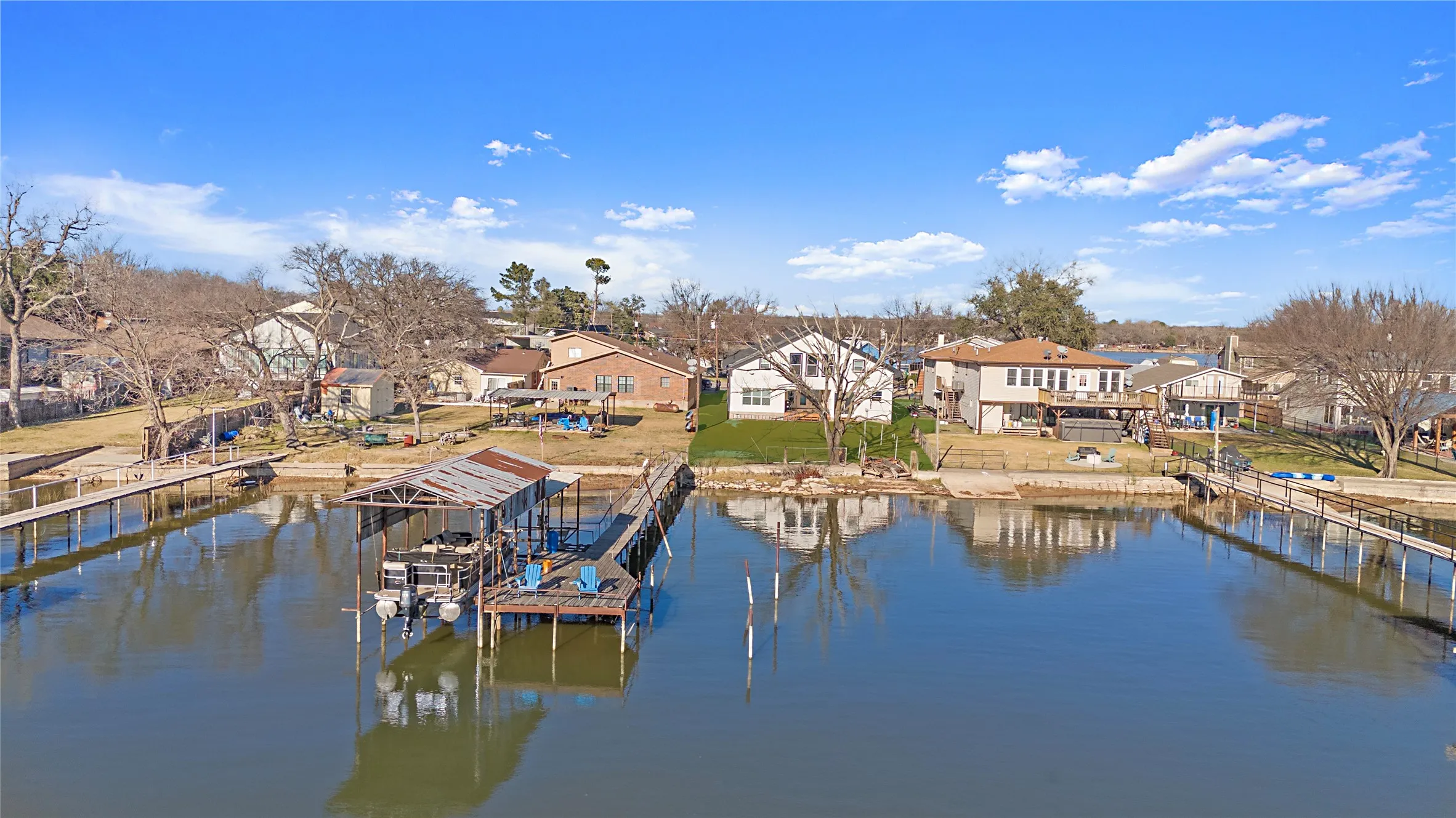 Single Family Residence For Sale in Tarrant County , 6805 Briar Road, Azle, Texas 76020, 7 Bedroom, 6 Bathroom, Garage spaces, 4,378 Sqft, built in 1986, mls#21394679, Real Estate Agent in Azle, Homes For Sale in Tarrant county, Homes For Sale in Azle, Realtor in Azle Texas, Real Estate Brokerage Independent Realty Texas, Luminita Cordes Realtor
