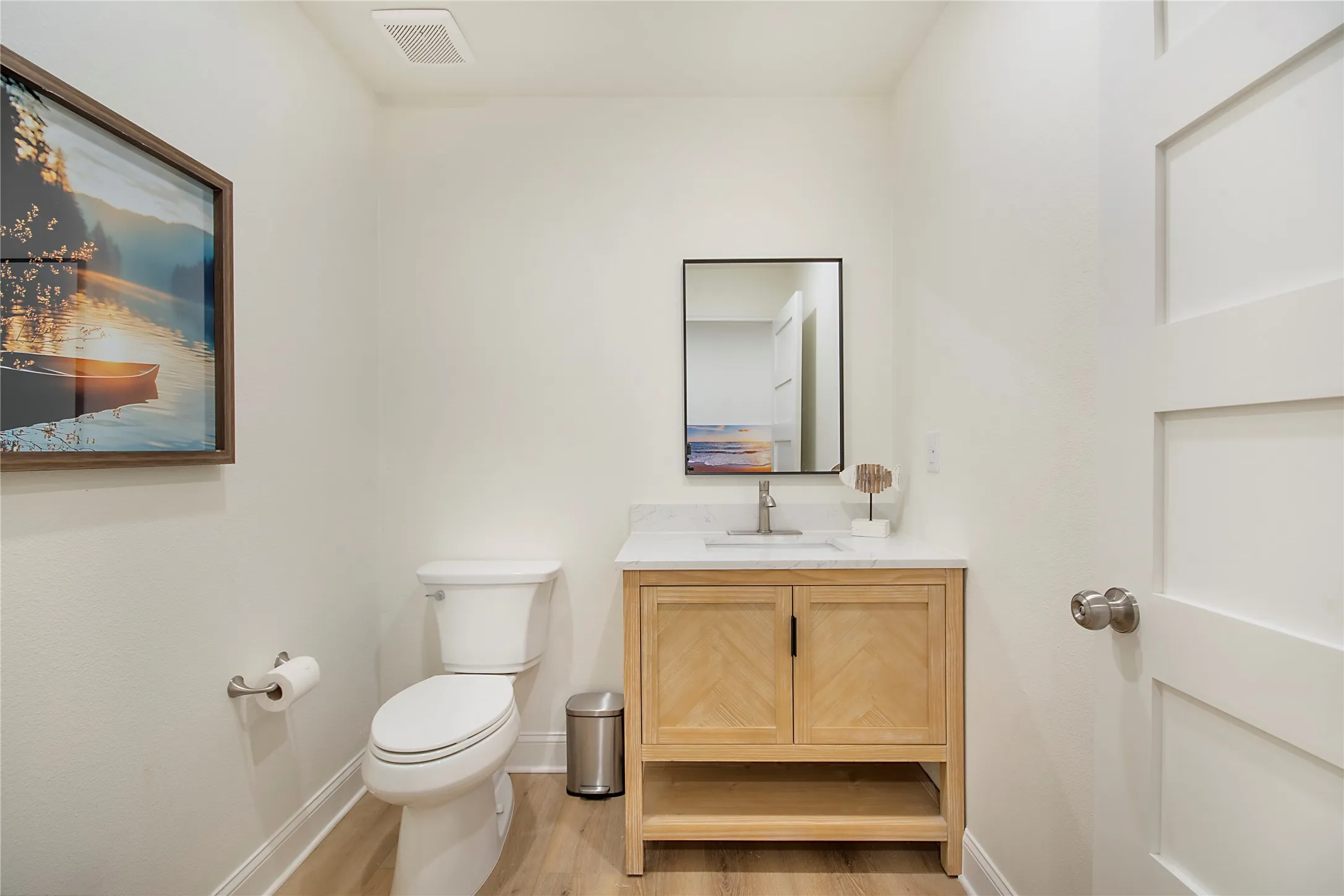 Single Family Residence For Sale in Tarrant County , 6805 Briar Road, Azle, Texas 76020, 7 Bedroom, 6 Bathroom, Garage spaces, 4,378 Sqft, built in 1986, mls#21394679, Real Estate Agent in Azle, Homes For Sale in Tarrant county, Homes For Sale in Azle, Realtor in Azle Texas, Real Estate Brokerage Independent Realty Texas, Luminita Cordes Realtor