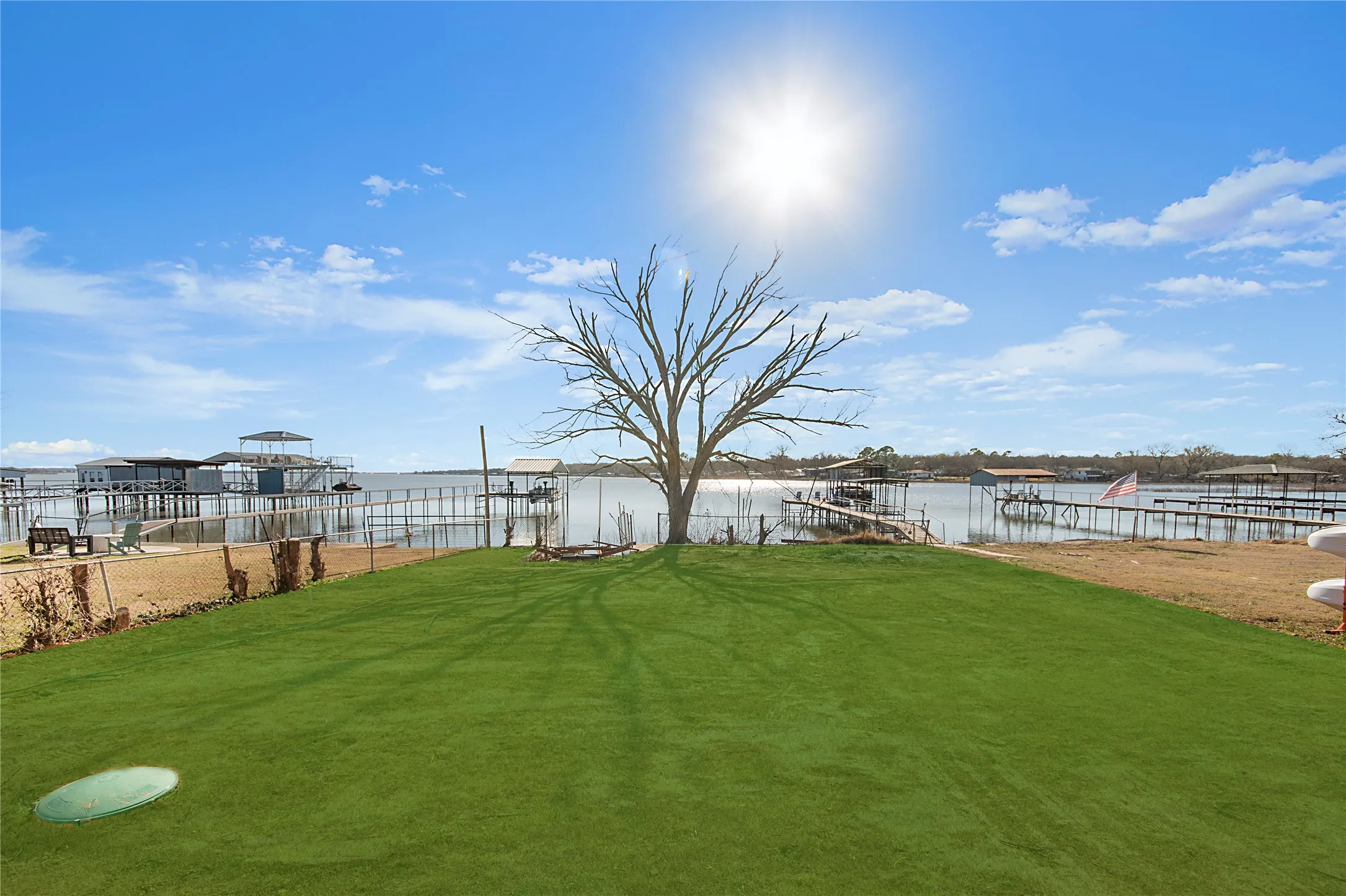 Single Family Residence For Sale in Tarrant County , 6805 Briar Road, Azle, Texas 76020, 7 Bedroom, 6 Bathroom, Garage spaces, 4,378 Sqft, built in 1986, mls#21394679, Real Estate Agent in Azle, Homes For Sale in Tarrant county, Homes For Sale in Azle, Realtor in Azle Texas, Real Estate Brokerage Independent Realty Texas, Luminita Cordes Realtor