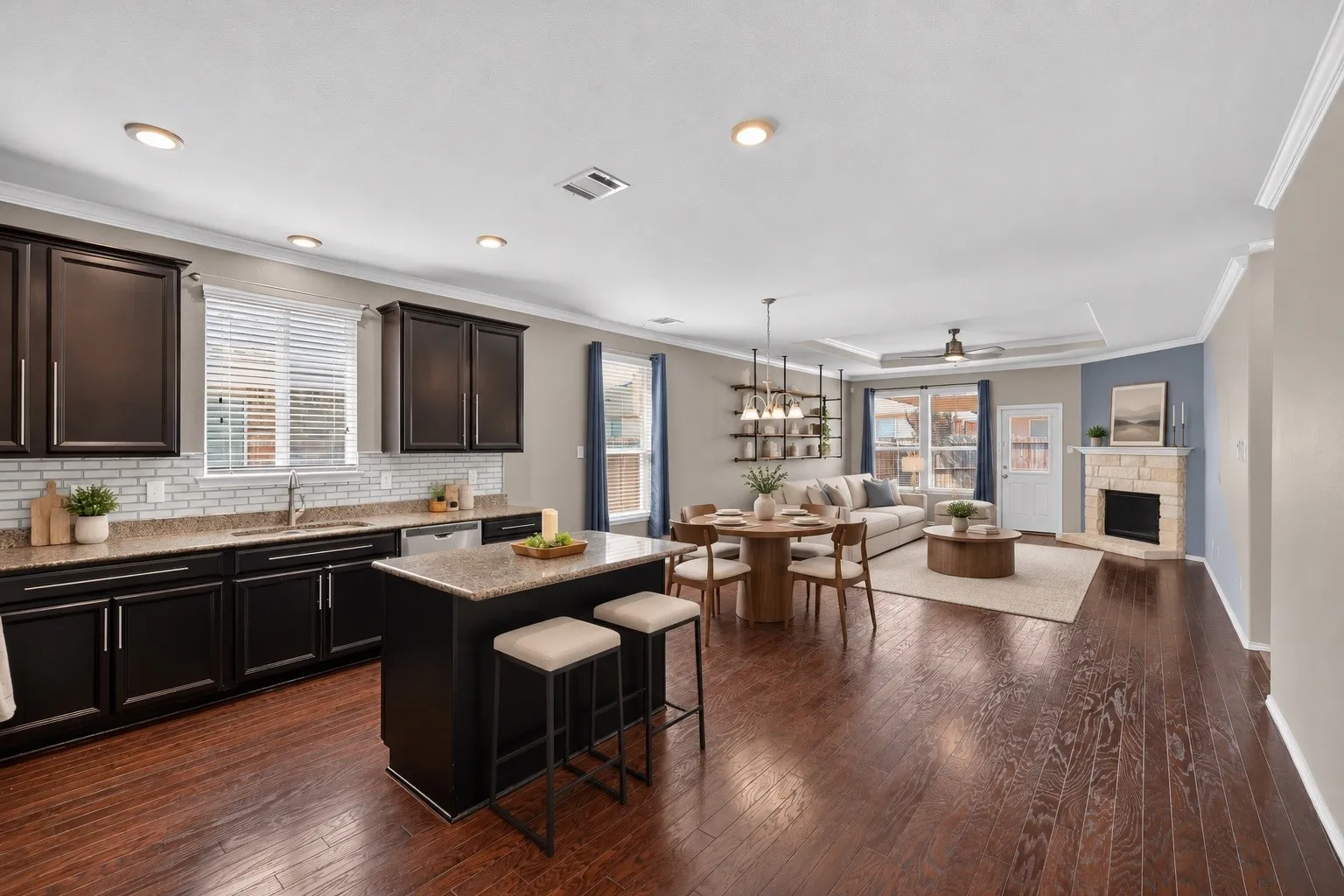 Single Family Residence For Sale in Tarrant County , 10005 Amosite Drive, Fort Worth, Texas 76131, 3 Bedroom, 2 Bathroom, 2 Garage spaces, 1,947 Sqft, built in 2016, mls#21331182, Real Estate Agent in Fort Worth, Homes For Sale in Tarrant county, Homes For Sale in Fort Worth, Realtor in Fort Worth Texas, Real Estate Brokerage Independent Realty Texas, Luminita Cordes Realtor