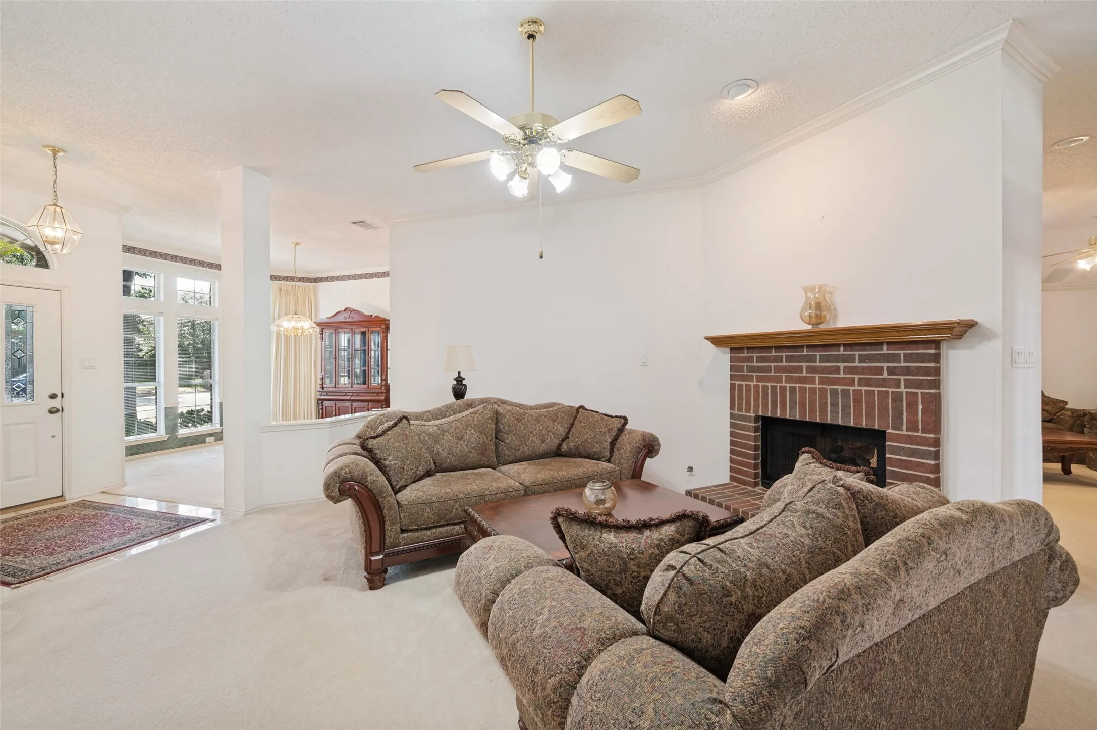 Single Family Residence For Sale in Collin County , 2710 Cheverny Drive, Mc Kinney, Texas 75070, 3 Bedroom, 2 Bathroom, 2 Garage spaces, 1,937 Sqft, built in 1994, mls#21385353, Real Estate Agent in Mc Kinney, Homes For Sale in Collin county, Homes For Sale in Mc Kinney, Realtor in Mc Kinney Texas, Real Estate Brokerage Independent Realty Texas, Luminita Cordes Realtor