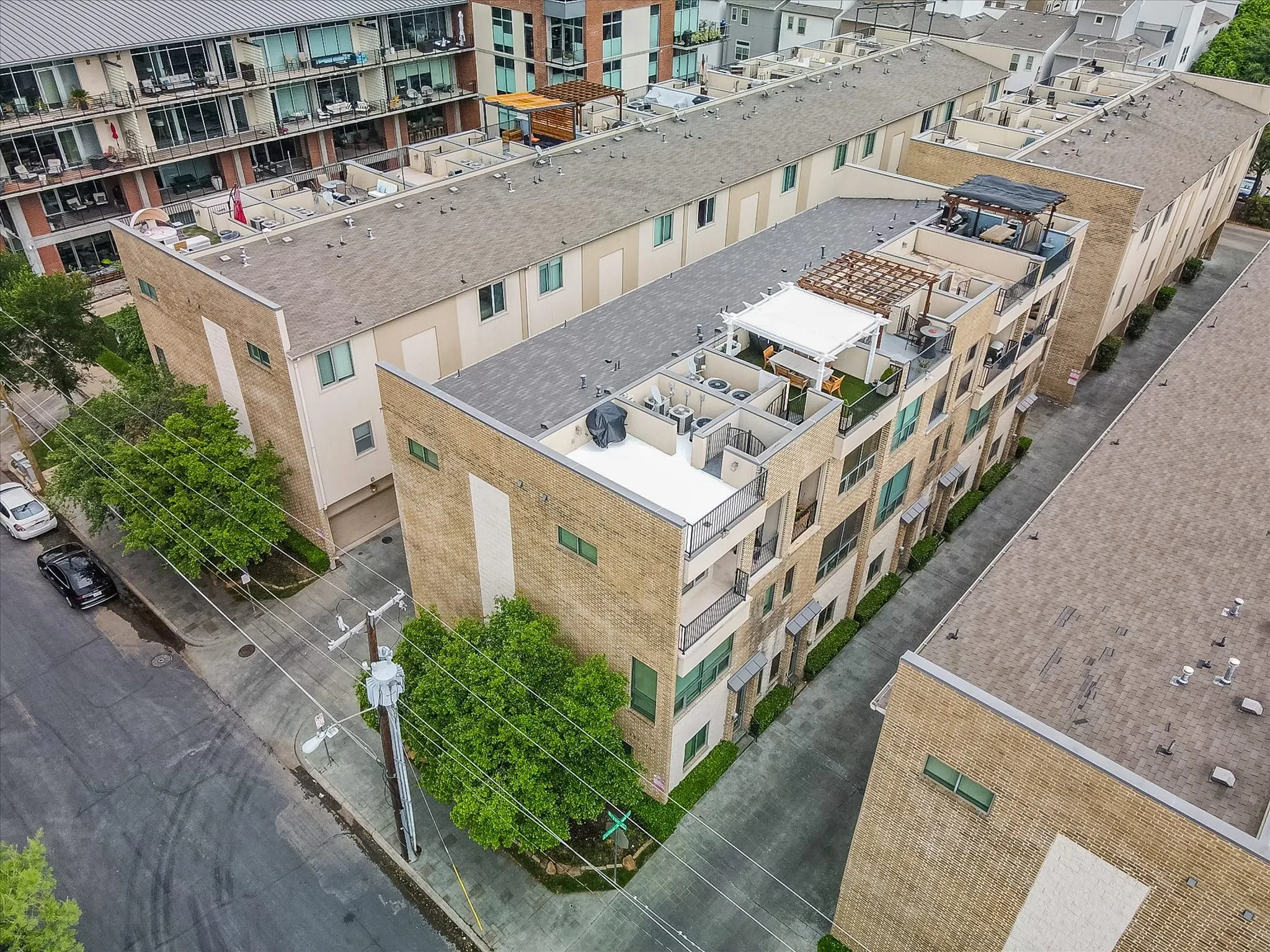 Townhouse For Rent in Dallas County , 745 Cannen John Lane, Dallas, Texas 75204, 2 Bedroom, 3 Bathroom, 2 Garage spaces, 1,799 Sqft, built in 2005, mls#21394707, Real Estate Agent in Dallas, Homes For Rent in Dallas county, Homes For Rent in Dallas, Realtor in Dallas Texas, Real Estate Brokerage Independent Realty Texas, Luminita Cordes Realtor