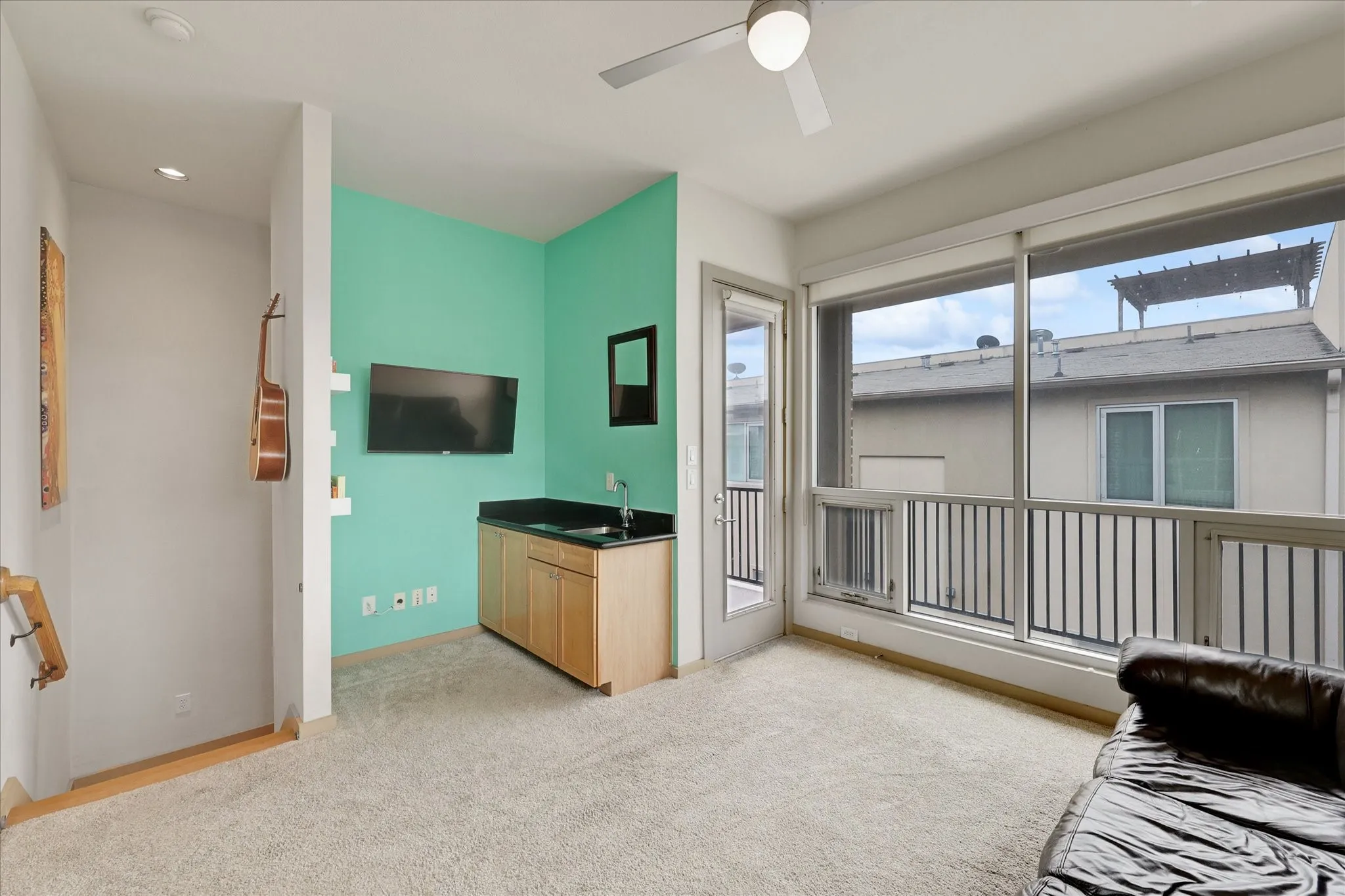 Townhouse For Rent in Dallas County , 745 Cannen John Lane, Dallas, Texas 75204, 2 Bedroom, 3 Bathroom, 2 Garage spaces, 1,799 Sqft, built in 2005, mls#21394707, Real Estate Agent in Dallas, Homes For Rent in Dallas county, Homes For Rent in Dallas, Realtor in Dallas Texas, Real Estate Brokerage Independent Realty Texas, Luminita Cordes Realtor
