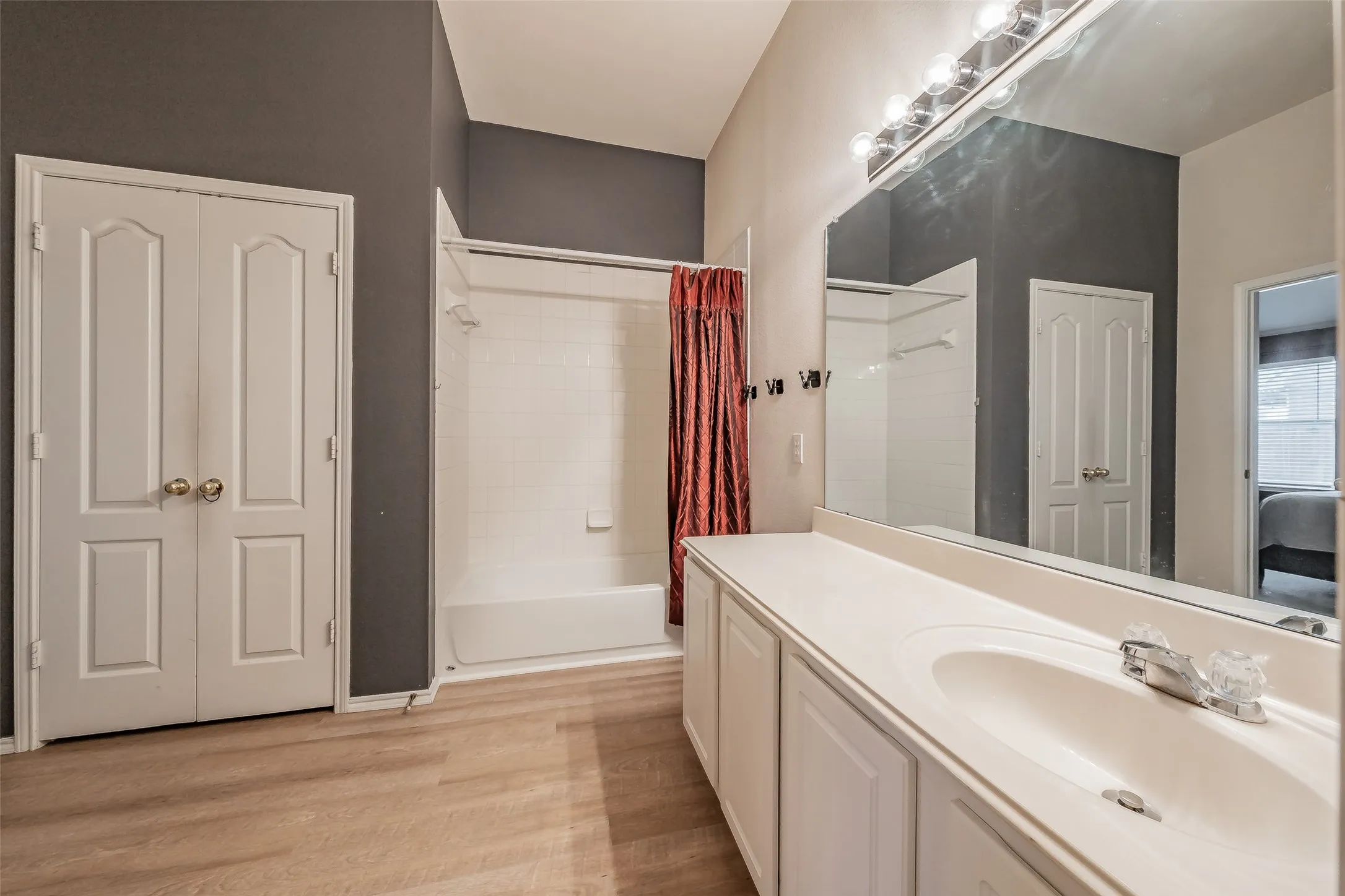 Single Family Residence For Sale in Tarrant County , 8532 Cactus Patch Way, Fort Worth, Texas 76131, 3 Bedroom, 2 Bathroom, 2 Garage spaces, 1,868 Sqft, built in 2006, mls#21394568, Real Estate Agent in Fort Worth, Homes For Sale in Tarrant county, Homes For Sale in Fort Worth, Realtor in Fort Worth Texas, Real Estate Brokerage Independent Realty Texas, Luminita Cordes Realtor