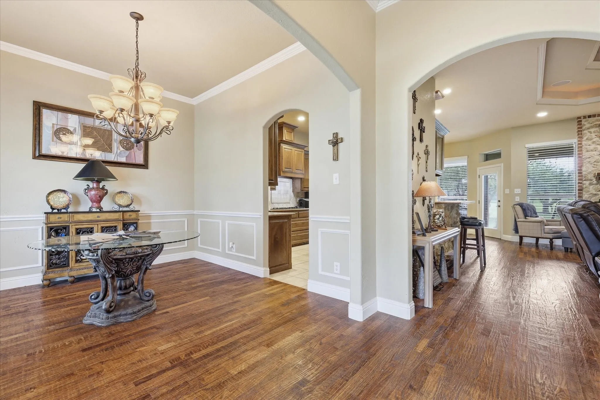 Single Family Residence For Sale in Parker County , 150 Blacktail Lane, Azle, Texas 76020, 4 Bedroom, 3 Bathroom, 6 Garage spaces, 3,089 Sqft, built in 2005, mls#21384039, Real Estate Agent in Azle, Homes For Sale in Parker county, Homes For Sale in Azle, Realtor in Azle Texas, Real Estate Brokerage Independent Realty Texas, Luminita Cordes Realtor