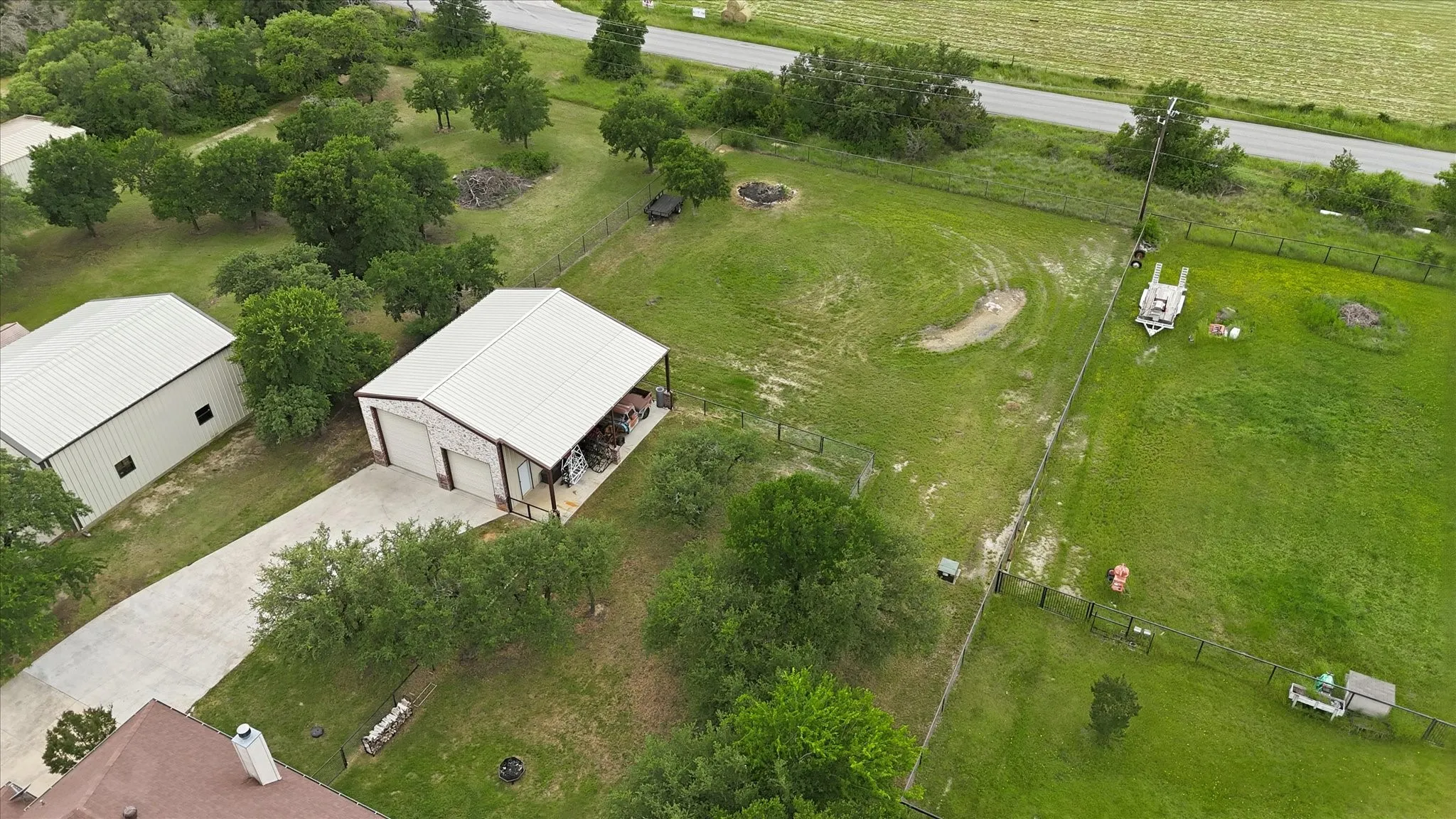 Single Family Residence For Sale in Parker County , 150 Blacktail Lane, Azle, Texas 76020, 4 Bedroom, 3 Bathroom, 6 Garage spaces, 3,089 Sqft, built in 2005, mls#21384039, Real Estate Agent in Azle, Homes For Sale in Parker county, Homes For Sale in Azle, Realtor in Azle Texas, Real Estate Brokerage Independent Realty Texas, Luminita Cordes Realtor