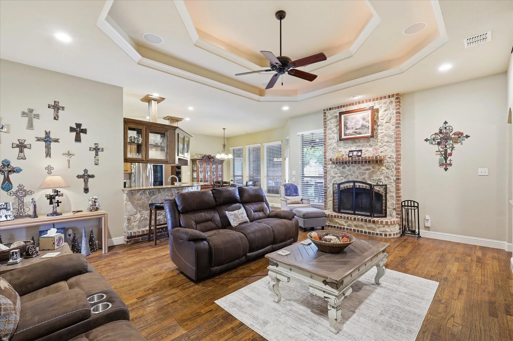 Single Family Residence For Sale in Parker County , 150 Blacktail Lane, Azle, Texas 76020, 4 Bedroom, 3 Bathroom, 6 Garage spaces, 3,089 Sqft, built in 2005, mls#21384039, Real Estate Agent in Azle, Homes For Sale in Parker county, Homes For Sale in Azle, Realtor in Azle Texas, Real Estate Brokerage Independent Realty Texas, Luminita Cordes Realtor