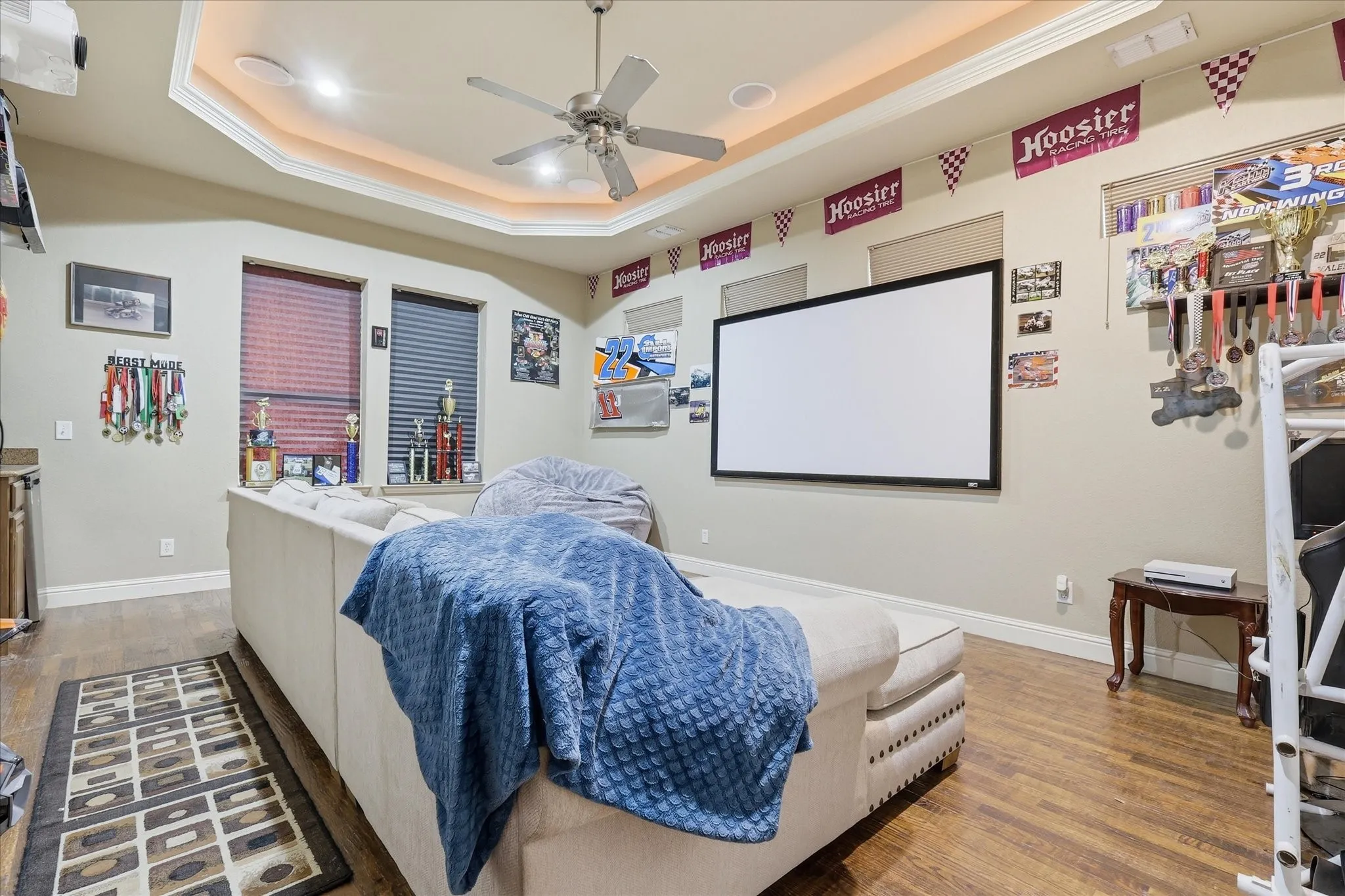 Single Family Residence For Sale in Parker County , 150 Blacktail Lane, Azle, Texas 76020, 4 Bedroom, 3 Bathroom, 6 Garage spaces, 3,089 Sqft, built in 2005, mls#21384039, Real Estate Agent in Azle, Homes For Sale in Parker county, Homes For Sale in Azle, Realtor in Azle Texas, Real Estate Brokerage Independent Realty Texas, Luminita Cordes Realtor