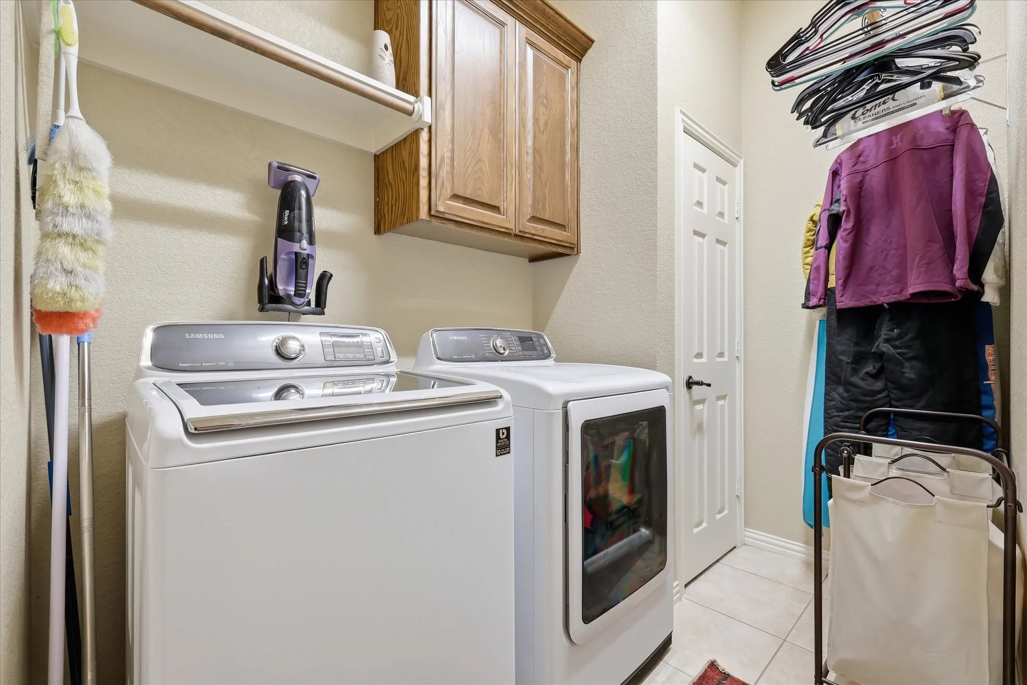 Single Family Residence For Sale in Parker County , 150 Blacktail Lane, Azle, Texas 76020, 4 Bedroom, 3 Bathroom, 6 Garage spaces, 3,089 Sqft, built in 2005, mls#21384039, Real Estate Agent in Azle, Homes For Sale in Parker county, Homes For Sale in Azle, Realtor in Azle Texas, Real Estate Brokerage Independent Realty Texas, Luminita Cordes Realtor