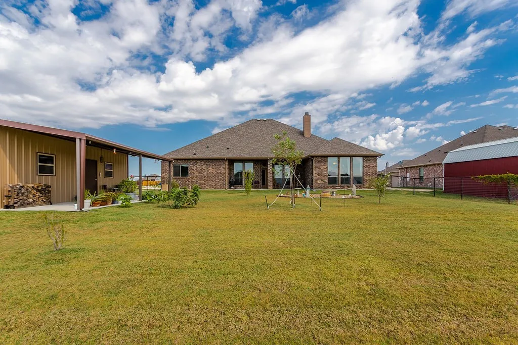 Single Family Residence For Sale in Collin County , 2069 Meadowbrook Lane, Josephine, Texas 75173, 4 Bedroom, 3 Bathroom, 3 Garage spaces, 2,823 Sqft, built in 2023, mls#21392474, Real Estate Agent in Josephine, Homes For Sale in Collin county, Homes For Sale in Josephine, Realtor in Josephine Texas, Real Estate Brokerage Independent Realty Texas, Luminita Cordes Realtor