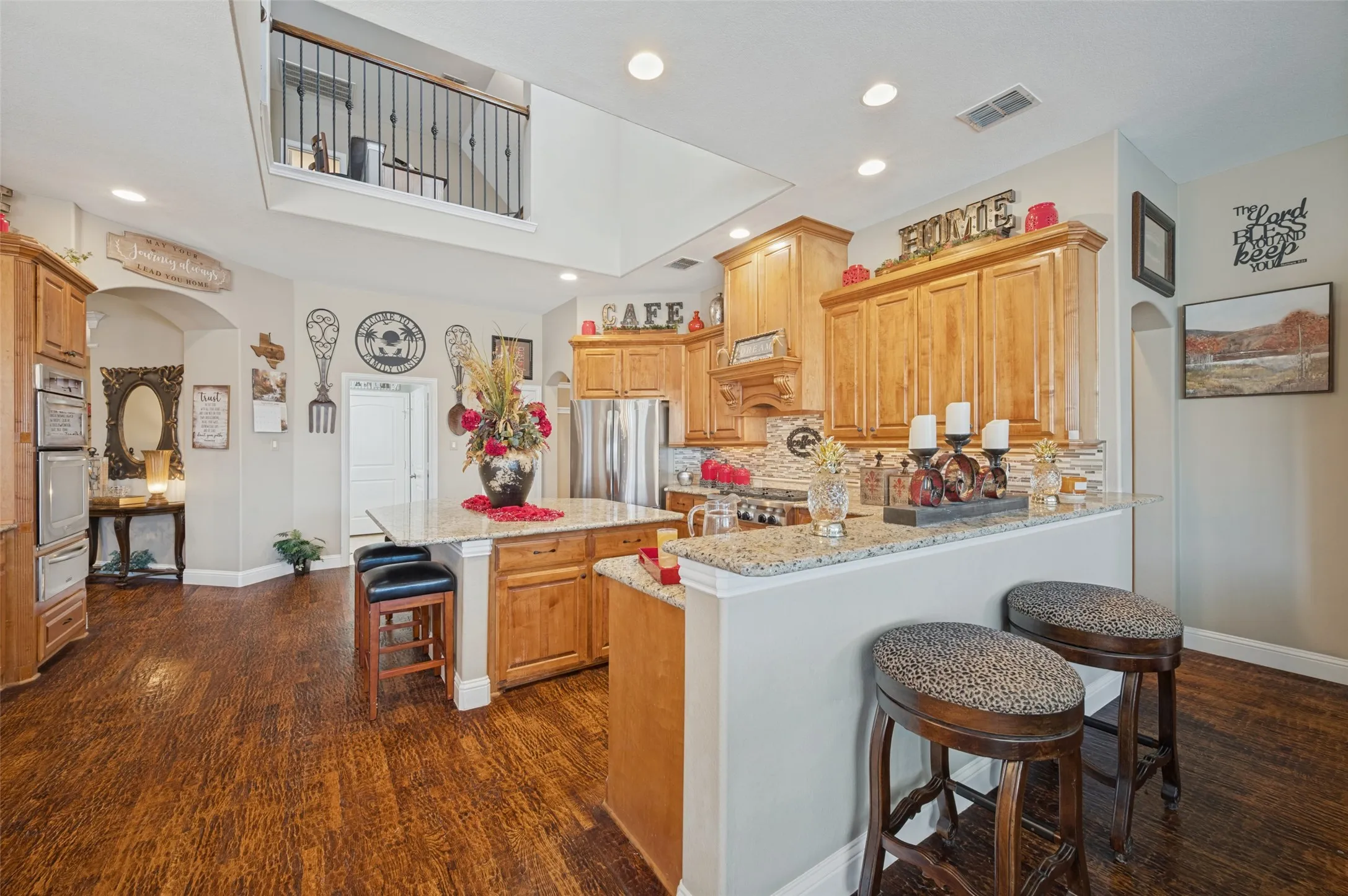 Single Family Residence For Sale in Collin County , 821 Echo Drive, Prosper, Texas 75078, 4 Bedroom, 5 Bathroom, 3 Garage spaces, 4,079 Sqft, built in 2006, mls#21393182, Real Estate Agent in Prosper, Homes For Sale in Collin county, Homes For Sale in Prosper, Realtor in Prosper Texas, Real Estate Brokerage Independent Realty Texas, Luminita Cordes Realtor