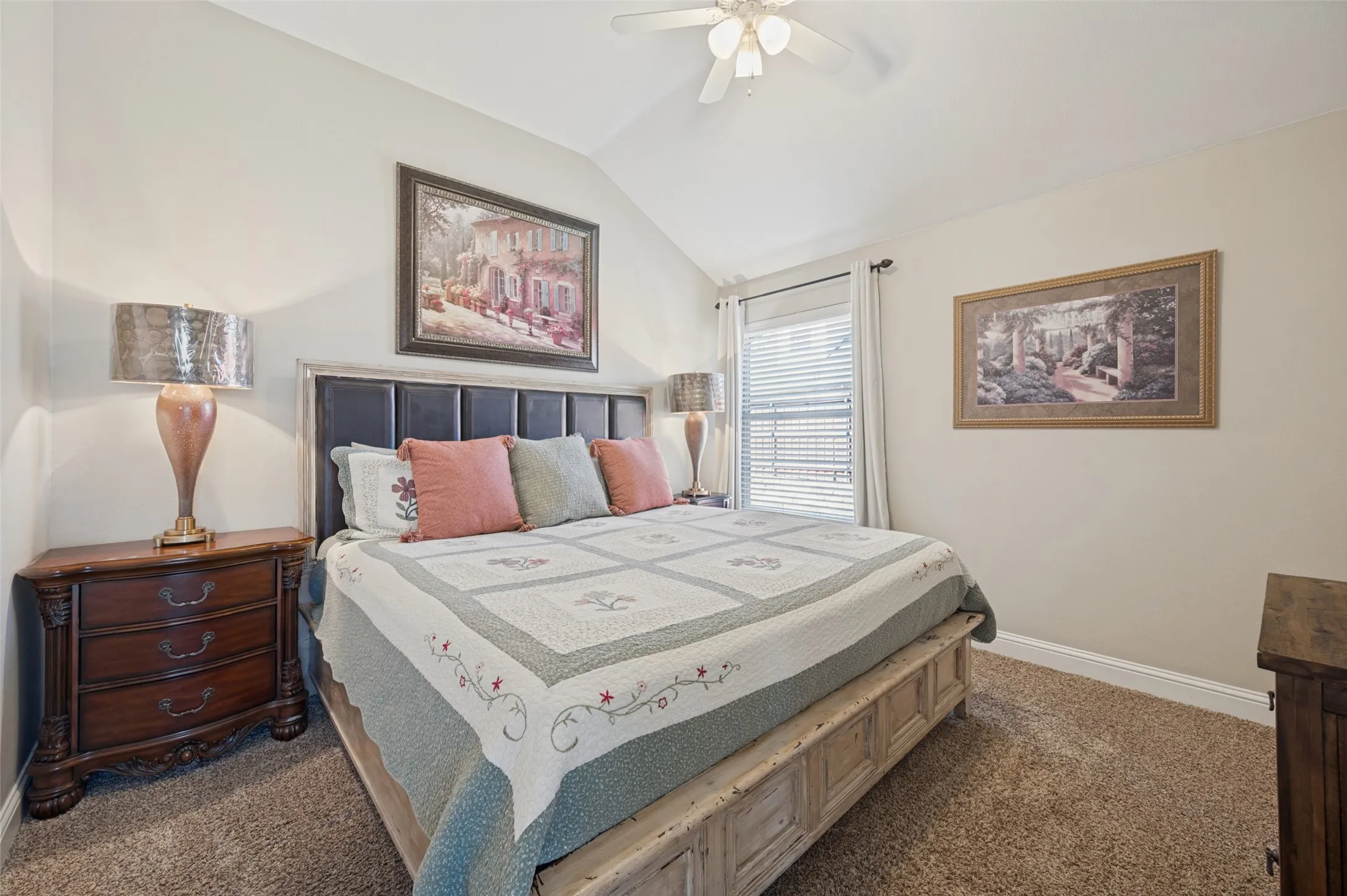 Single Family Residence For Sale in Collin County , 821 Echo Drive, Prosper, Texas 75078, 4 Bedroom, 5 Bathroom, 3 Garage spaces, 4,079 Sqft, built in 2006, mls#21393182, Real Estate Agent in Prosper, Homes For Sale in Collin county, Homes For Sale in Prosper, Realtor in Prosper Texas, Real Estate Brokerage Independent Realty Texas, Luminita Cordes Realtor