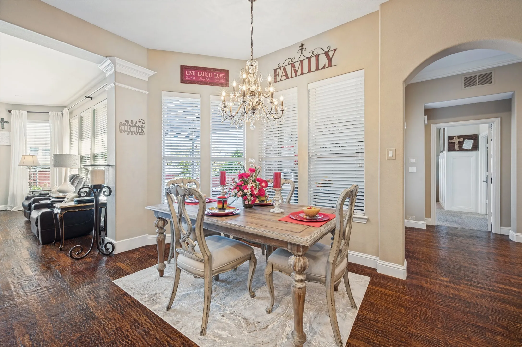 Single Family Residence For Sale in Collin County , 821 Echo Drive, Prosper, Texas 75078, 4 Bedroom, 5 Bathroom, 3 Garage spaces, 4,079 Sqft, built in 2006, mls#21393182, Real Estate Agent in Prosper, Homes For Sale in Collin county, Homes For Sale in Prosper, Realtor in Prosper Texas, Real Estate Brokerage Independent Realty Texas, Luminita Cordes Realtor
