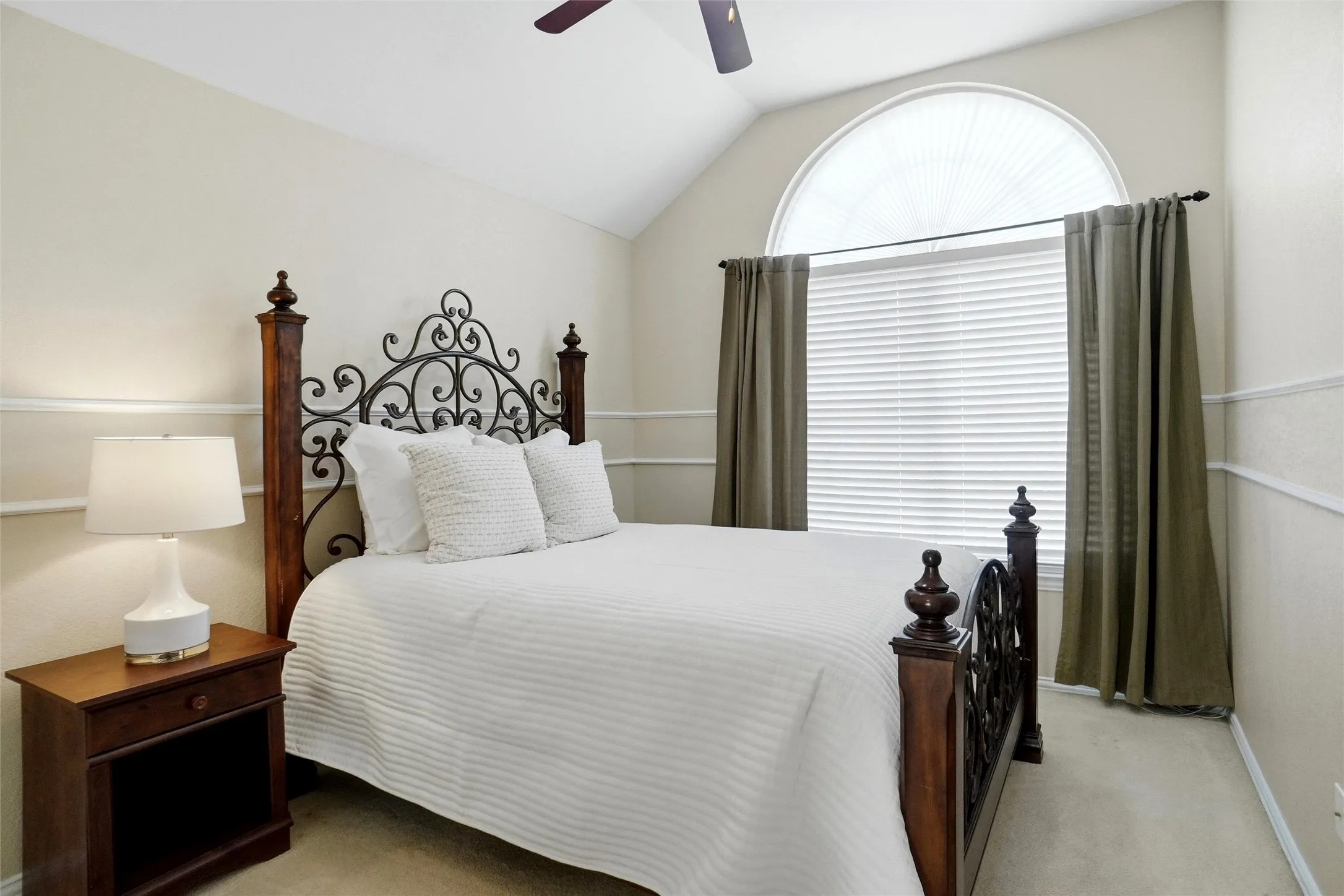 Single Family Residence For Sale in Dallas County , 852 Aberdeen Court, Coppell, Texas 75019, 4 Bedroom, 3 Bathroom, 2 Garage spaces, 2,228 Sqft, built in 1990, mls#21394001, Real Estate Agent in Coppell, Homes For Sale in Dallas county, Homes For Sale in Coppell, Realtor in Coppell Texas, Real Estate Brokerage Independent Realty Texas, Luminita Cordes Realtor