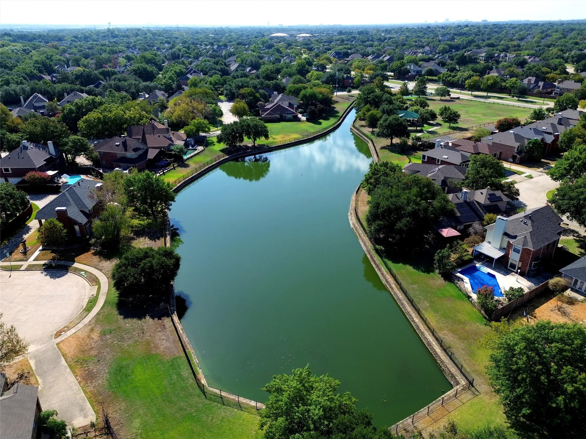 Single Family Residence For Sale in Dallas County , 852 Aberdeen Court, Coppell, Texas 75019, 4 Bedroom, 3 Bathroom, 2 Garage spaces, 2,228 Sqft, built in 1990, mls#21394001, Real Estate Agent in Coppell, Homes For Sale in Dallas county, Homes For Sale in Coppell, Realtor in Coppell Texas, Real Estate Brokerage Independent Realty Texas, Luminita Cordes Realtor