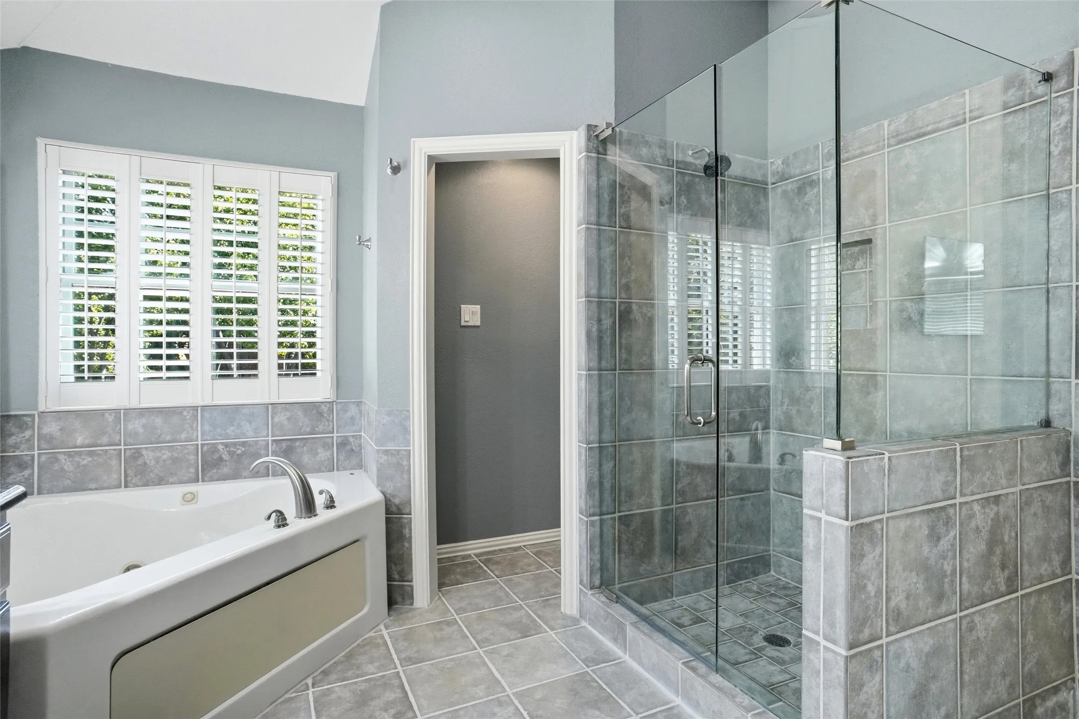 Single Family Residence For Sale in Dallas County , 852 Aberdeen Court, Coppell, Texas 75019, 4 Bedroom, 3 Bathroom, 2 Garage spaces, 2,228 Sqft, built in 1990, mls#21394001, Real Estate Agent in Coppell, Homes For Sale in Dallas county, Homes For Sale in Coppell, Realtor in Coppell Texas, Real Estate Brokerage Independent Realty Texas, Luminita Cordes Realtor