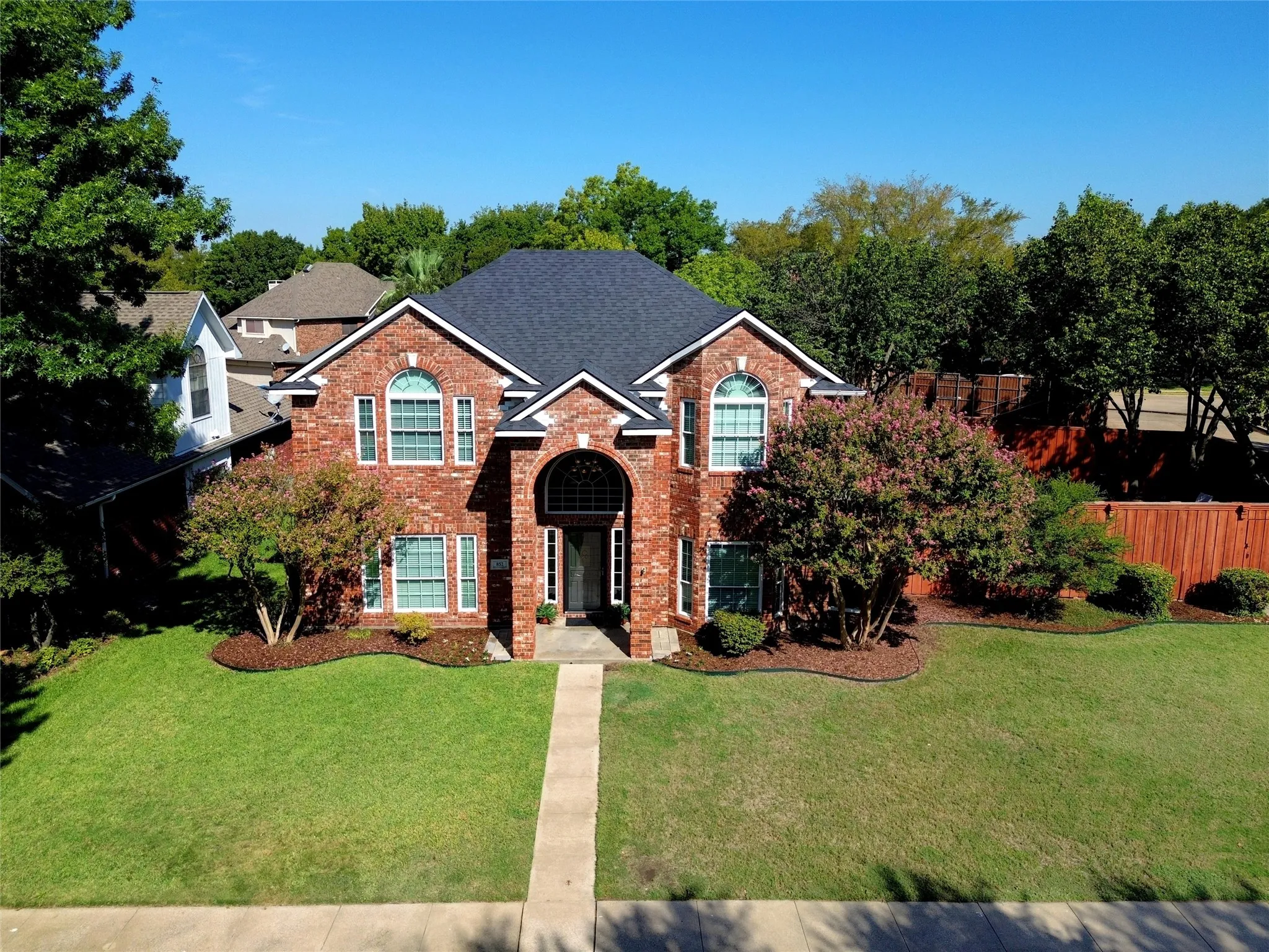 Single Family Residence For Sale in Dallas County , 852 Aberdeen Court, Coppell, Texas 75019, 4 Bedroom, 3 Bathroom, 2 Garage spaces, 2,228 Sqft, built in 1990, mls#21394001, Real Estate Agent in Coppell, Homes For Sale in Dallas county, Homes For Sale in Coppell, Realtor in Coppell Texas, Real Estate Brokerage Independent Realty Texas, Luminita Cordes Realtor