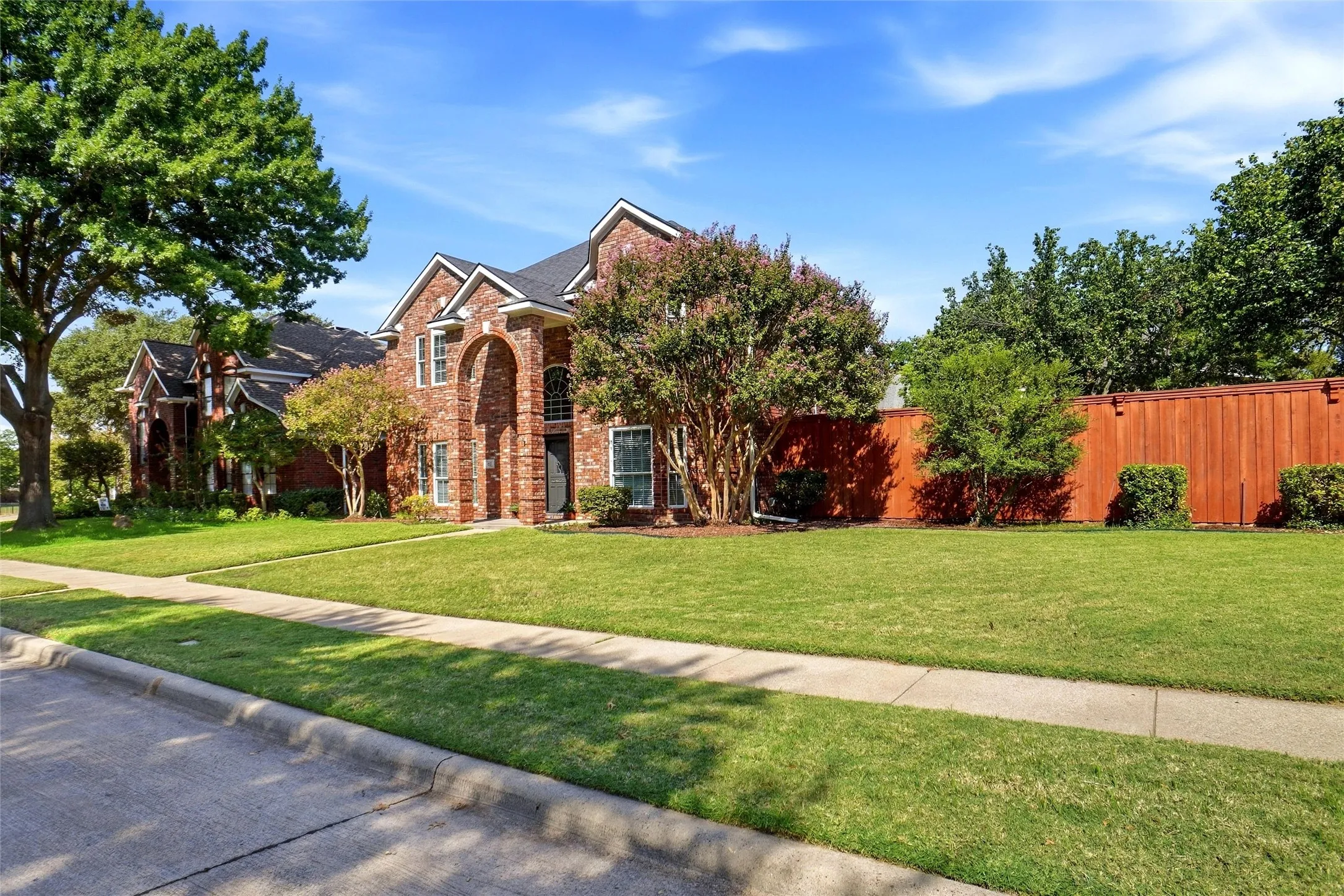 Single Family Residence For Sale in Dallas County , 852 Aberdeen Court, Coppell, Texas 75019, 4 Bedroom, 3 Bathroom, 2 Garage spaces, 2,228 Sqft, built in 1990, mls#21394001, Real Estate Agent in Coppell, Homes For Sale in Dallas county, Homes For Sale in Coppell, Realtor in Coppell Texas, Real Estate Brokerage Independent Realty Texas, Luminita Cordes Realtor