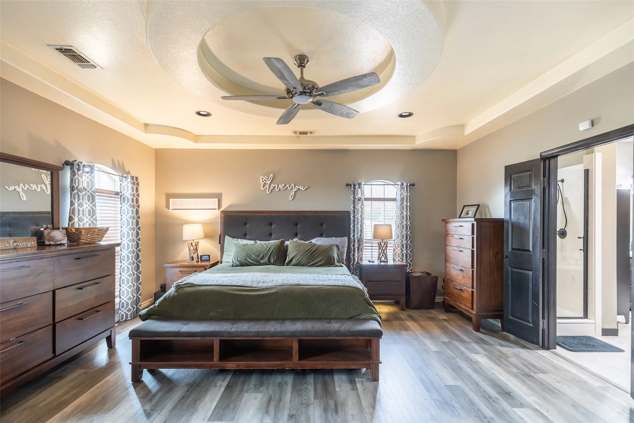 Single Family Residence For Sale in Taylor County , 2010 Westminster Drive, Abilene, Texas 79602, 4 Bedroom, 4 Bathroom, 2 Garage spaces, 3,382 Sqft, built in 2006, mls#21394621, Real Estate Agent in Abilene, Homes For Sale in Taylor county, Homes For Sale in Abilene, Realtor in Abilene Texas, Real Estate Brokerage Independent Realty Texas, Luminita Cordes Realtor