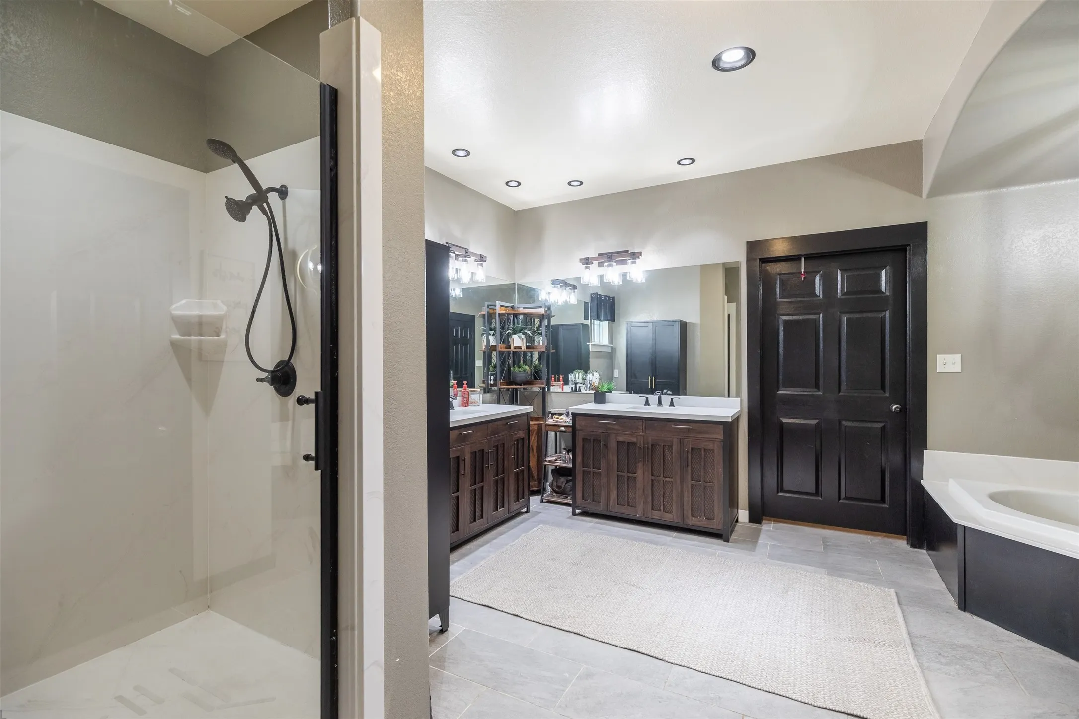 Primary Bath Entry