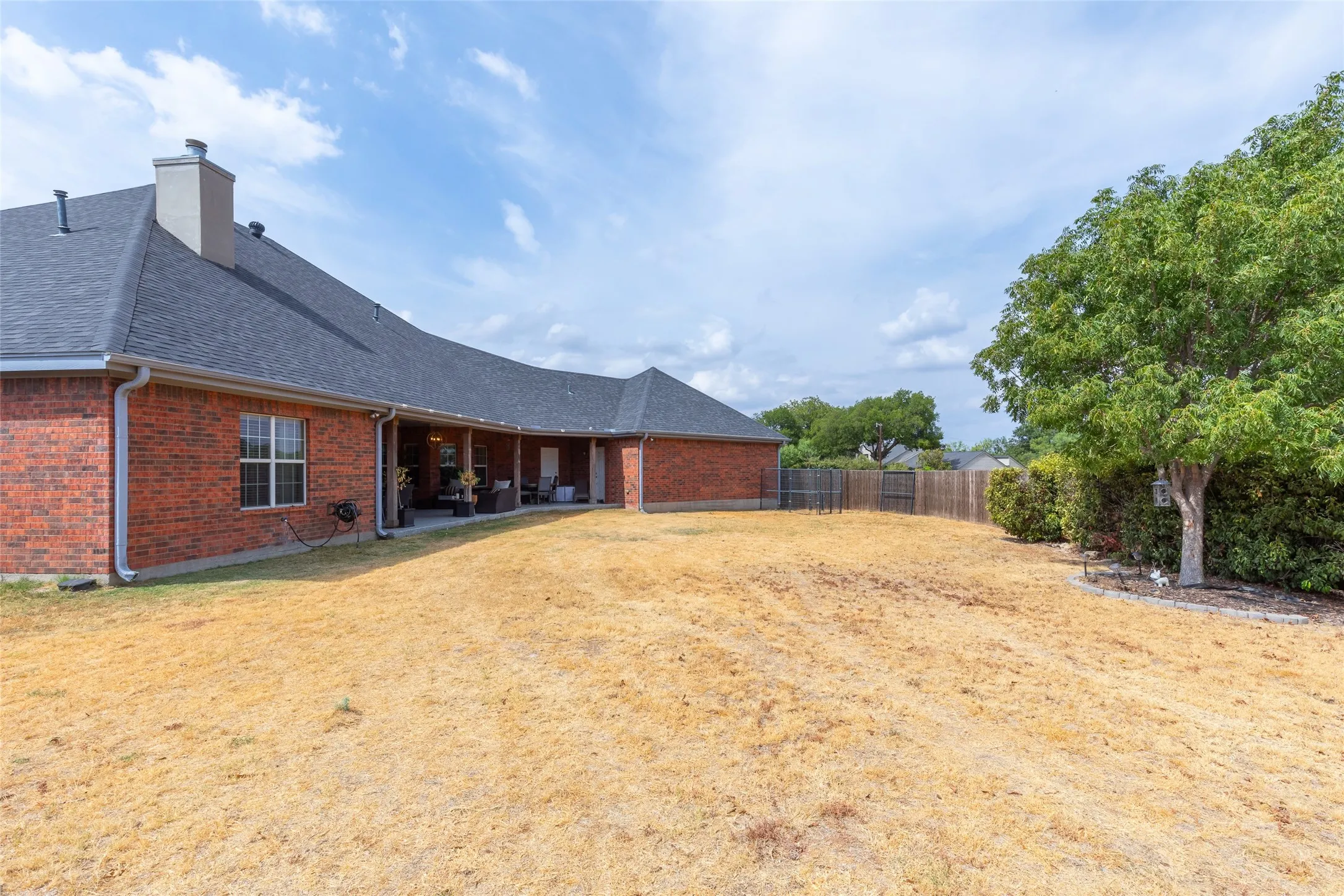 Single Family Residence For Sale in Taylor County , 2010 Westminster Drive, Abilene, Texas 79602, 4 Bedroom, 4 Bathroom, 2 Garage spaces, 3,382 Sqft, built in 2006, mls#21394621, Real Estate Agent in Abilene, Homes For Sale in Taylor county, Homes For Sale in Abilene, Realtor in Abilene Texas, Real Estate Brokerage Independent Realty Texas, Luminita Cordes Realtor