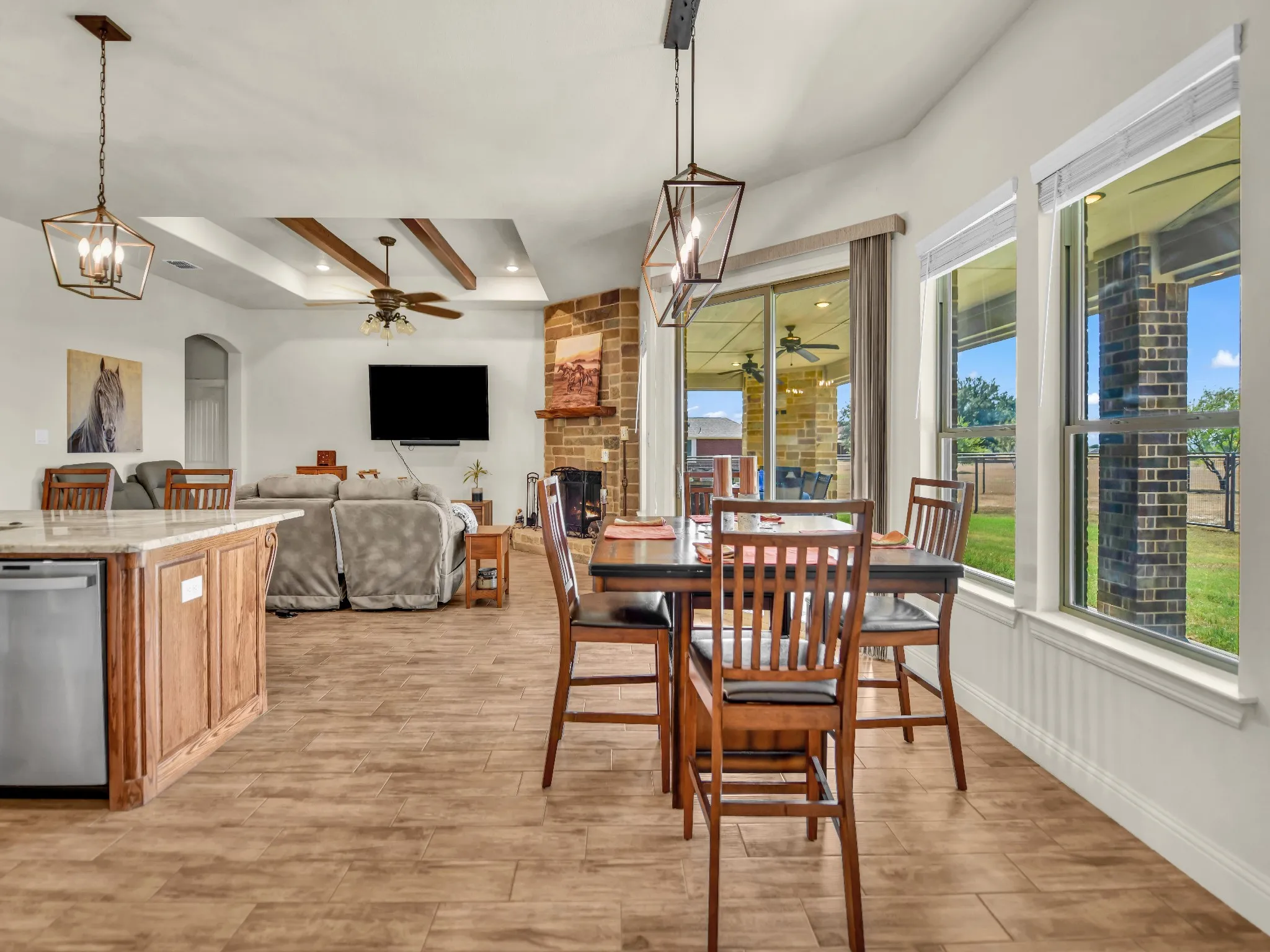 Single Family Residence For Sale in Hood County , 3601 Farm Land Court, Granbury, Texas 76048, 4 Bedroom, 3 Bathroom, 3 Garage spaces, 2,632 Sqft, built in 2021, mls#21394630, Real Estate Agent in Granbury, Homes For Sale in Hood county, Homes For Sale in Granbury, Realtor in Granbury Texas, Real Estate Brokerage Independent Realty Texas, Luminita Cordes Realtor