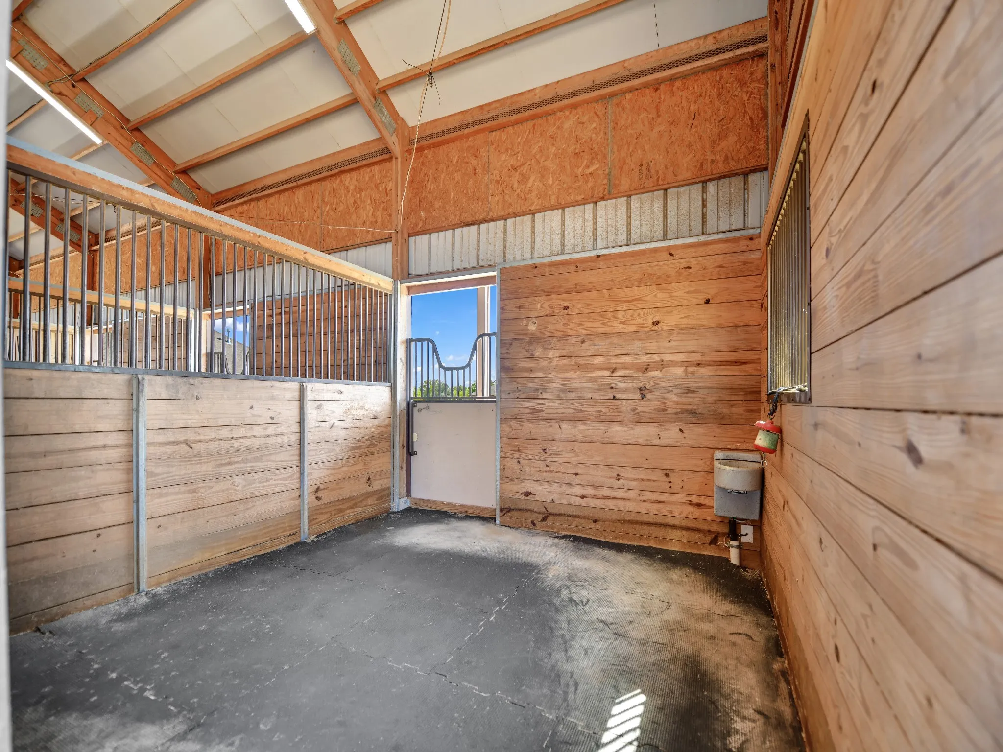 Single Family Residence For Sale in Hood County , 3601 Farm Land Court, Granbury, Texas 76048, 4 Bedroom, 3 Bathroom, 3 Garage spaces, 2,632 Sqft, built in 2021, mls#21394630, Real Estate Agent in Granbury, Homes For Sale in Hood county, Homes For Sale in Granbury, Realtor in Granbury Texas, Real Estate Brokerage Independent Realty Texas, Luminita Cordes Realtor